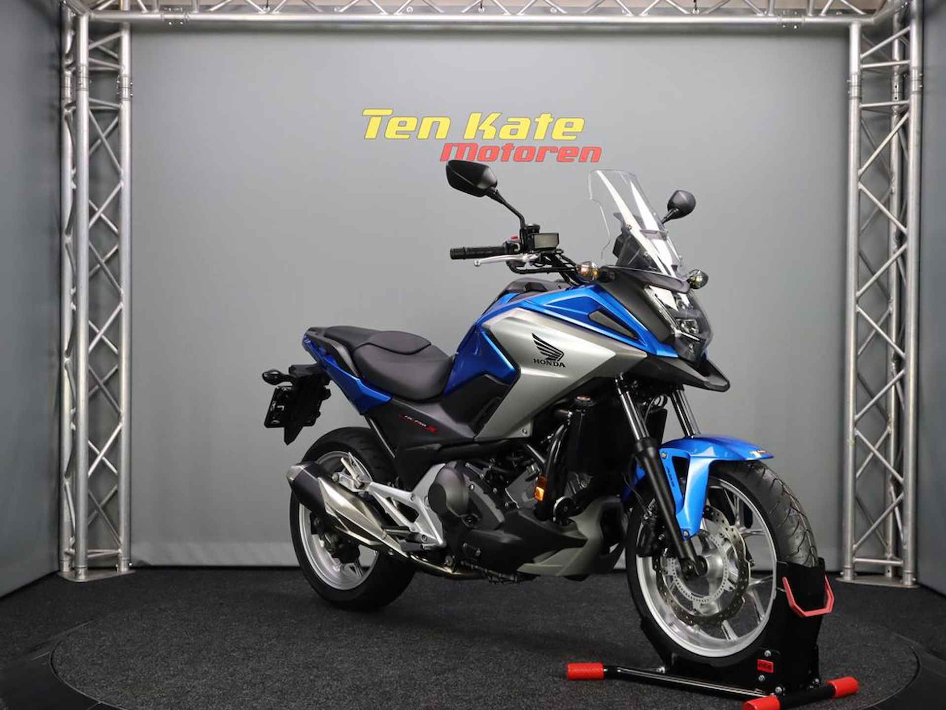 Honda NC 750 X DCT - 2/12