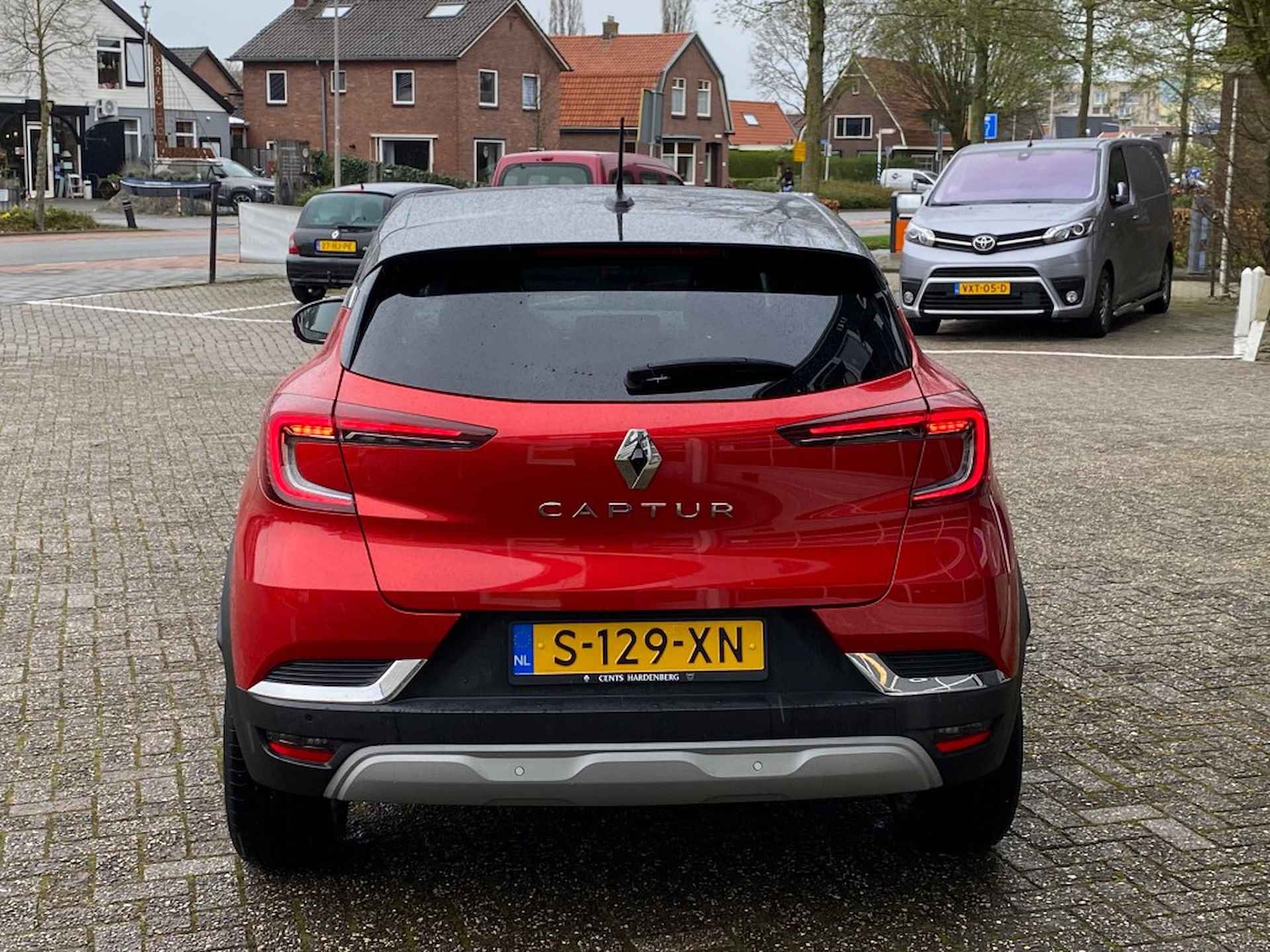 RENAULT Captur 1.0 TCe 90 Intens Navi. Camera. - 14/21