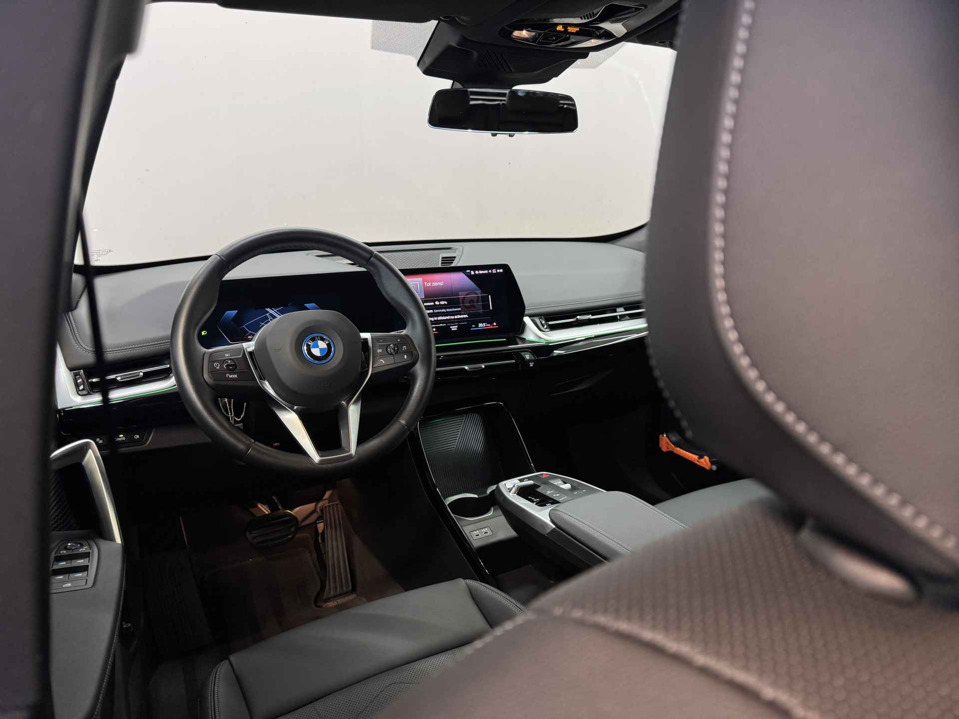 BMW iX1 xDrive30 Launch Edition 67 kWh✅Harman/Kardon✅Origineel Nederlands✅Fabrieksgarantie✅Apple Carplay✅Achteruitrijcamera✅ - 12/92