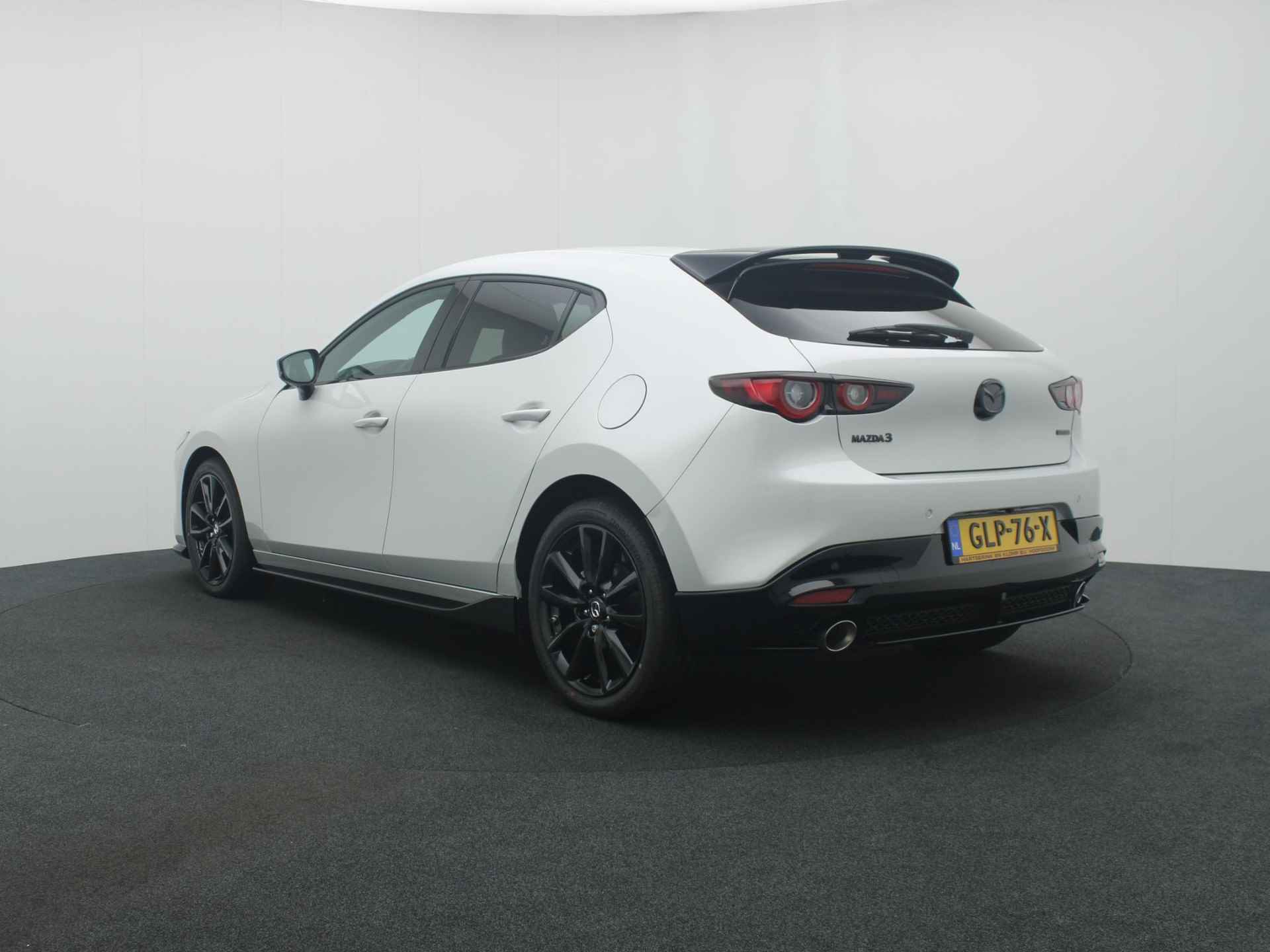 Mazda 3 2.0 e-SkyActiv-X Takumi automaat met Sunroof en aero pack | demo voordeel - 4/47