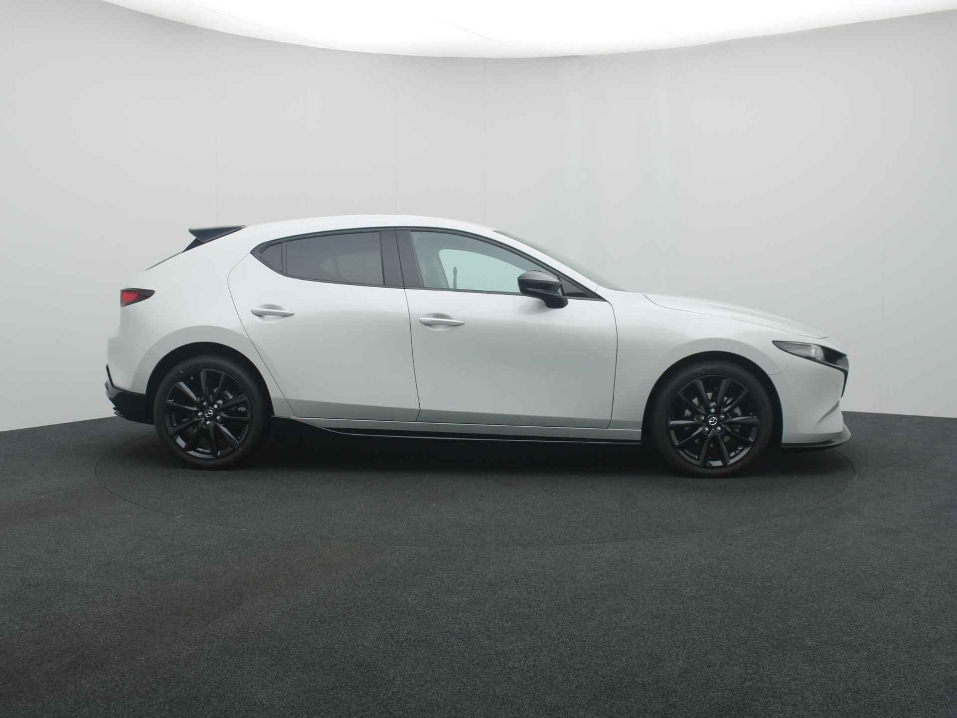 Mazda 3 2.0 e-SkyActiv-X Takumi automaat met Sunroof en aero pack | demo voordeel - 7/47