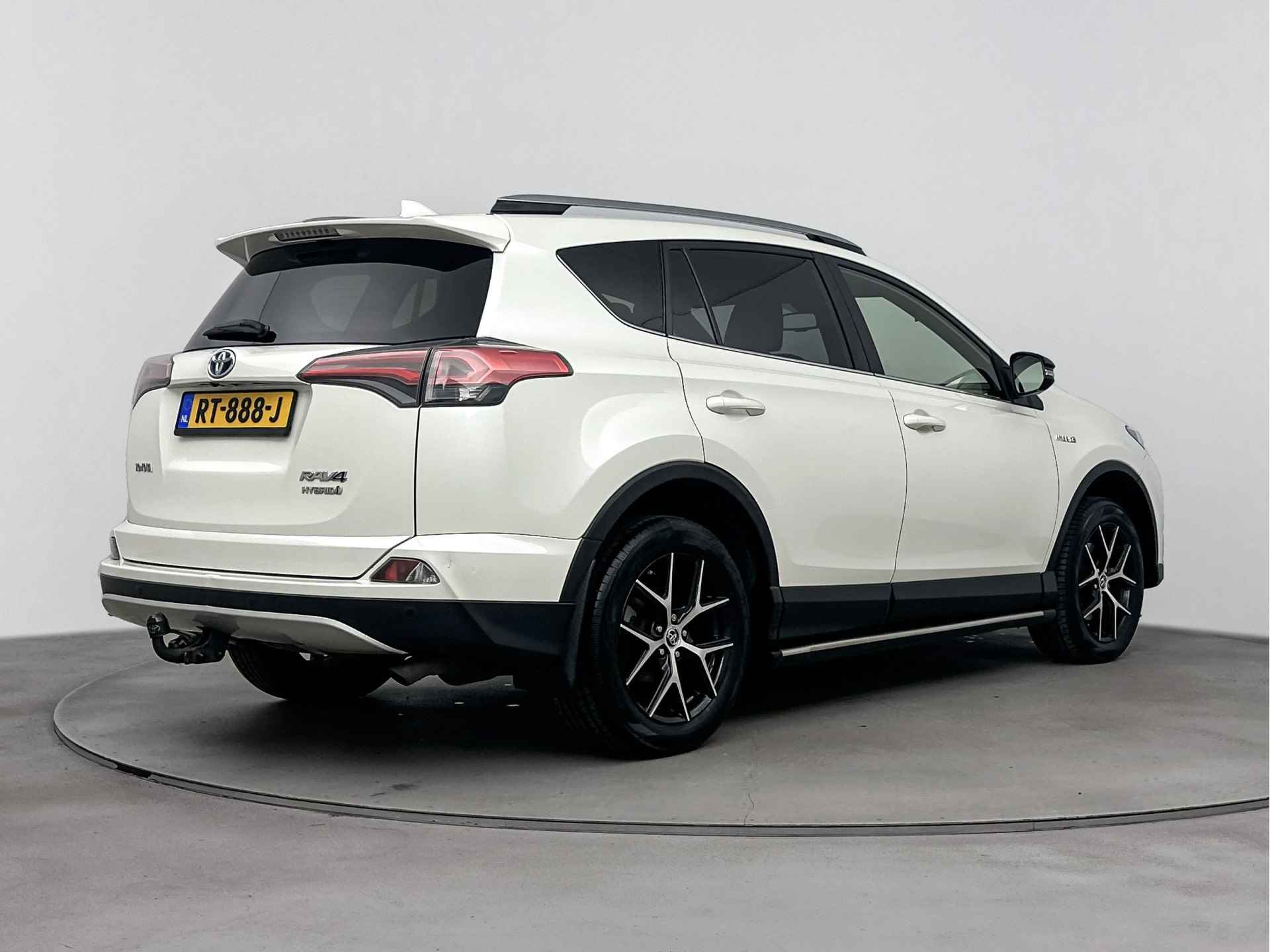 Toyota RAV4 2.5 Hybrid AWD Executive Limited | Parkeersensoren | Trekhaak | Navigatie | Camera | LM velgen | Climate Control | Cruise Control Adaptief | Stoelverwarming | - 3/40