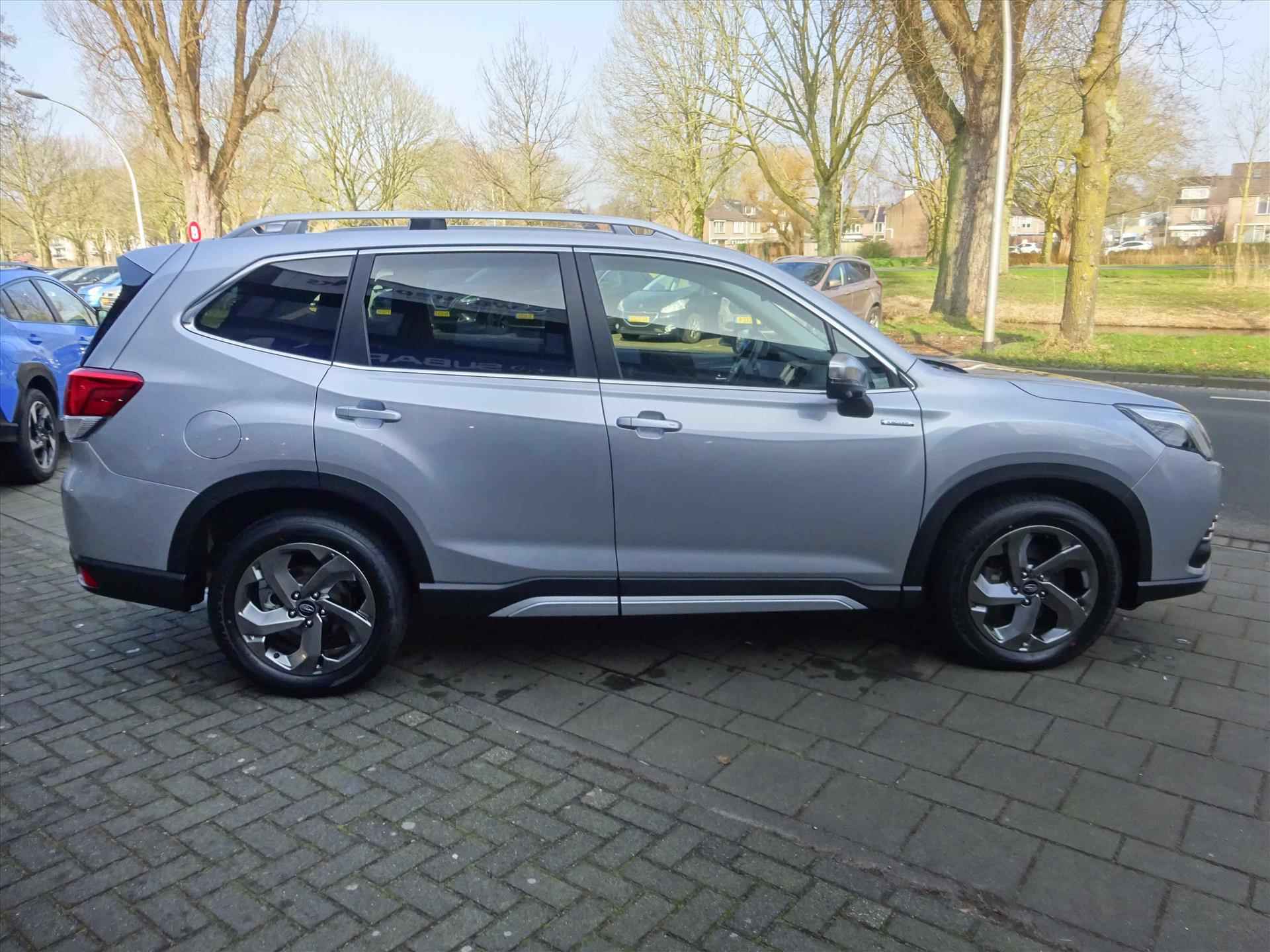 Subaru Forester 2.0i e-BOXER 150pk CVT Luxury | Ice Silver | Navi |Trekhaak | 5 jaar fabrieks garantie - 46/50