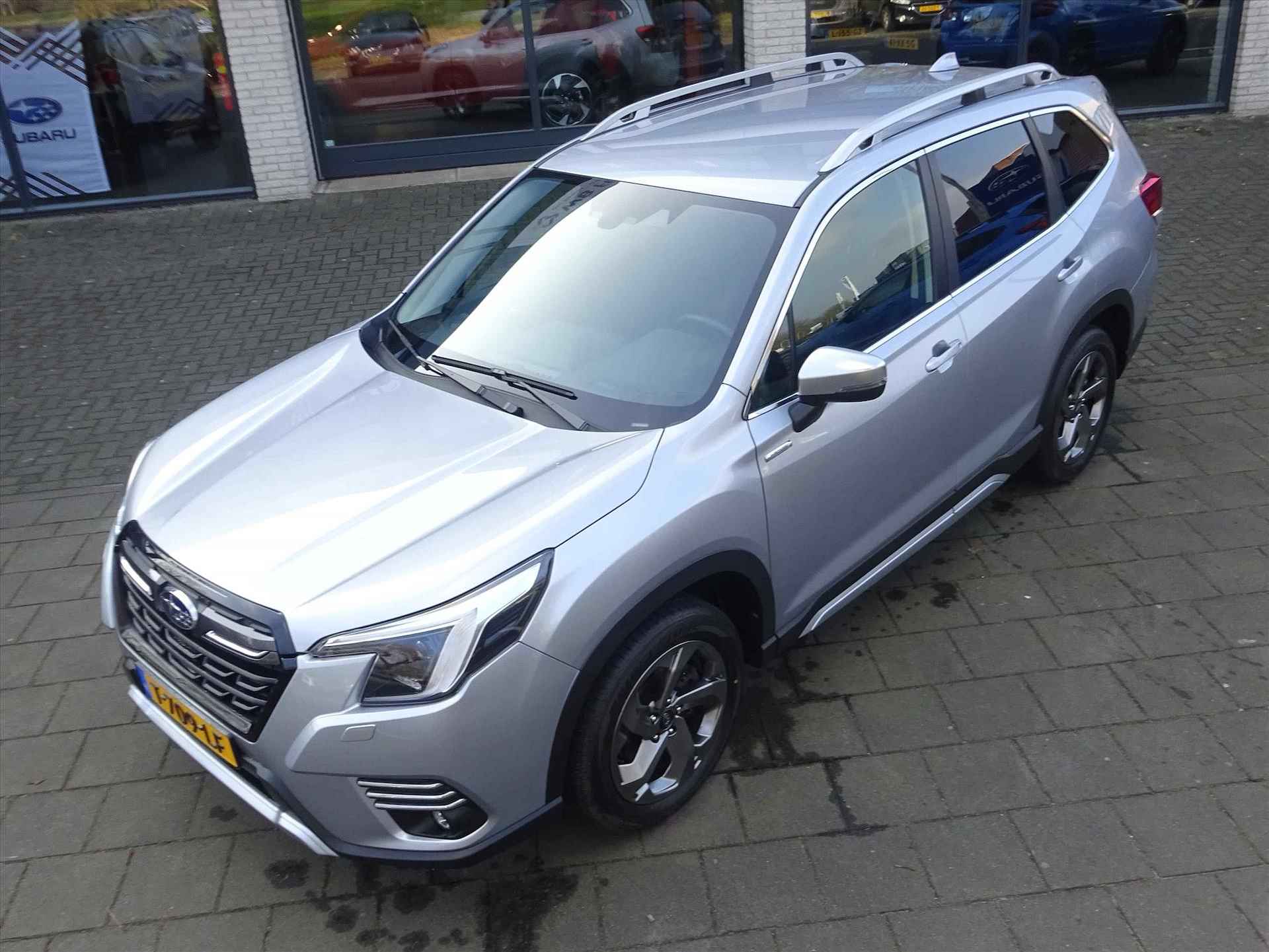 Subaru Forester 2.0i e-BOXER 150pk CVT Luxury | Ice Silver | Navi |Trekhaak | 5 jaar fabrieks garantie - 48/50