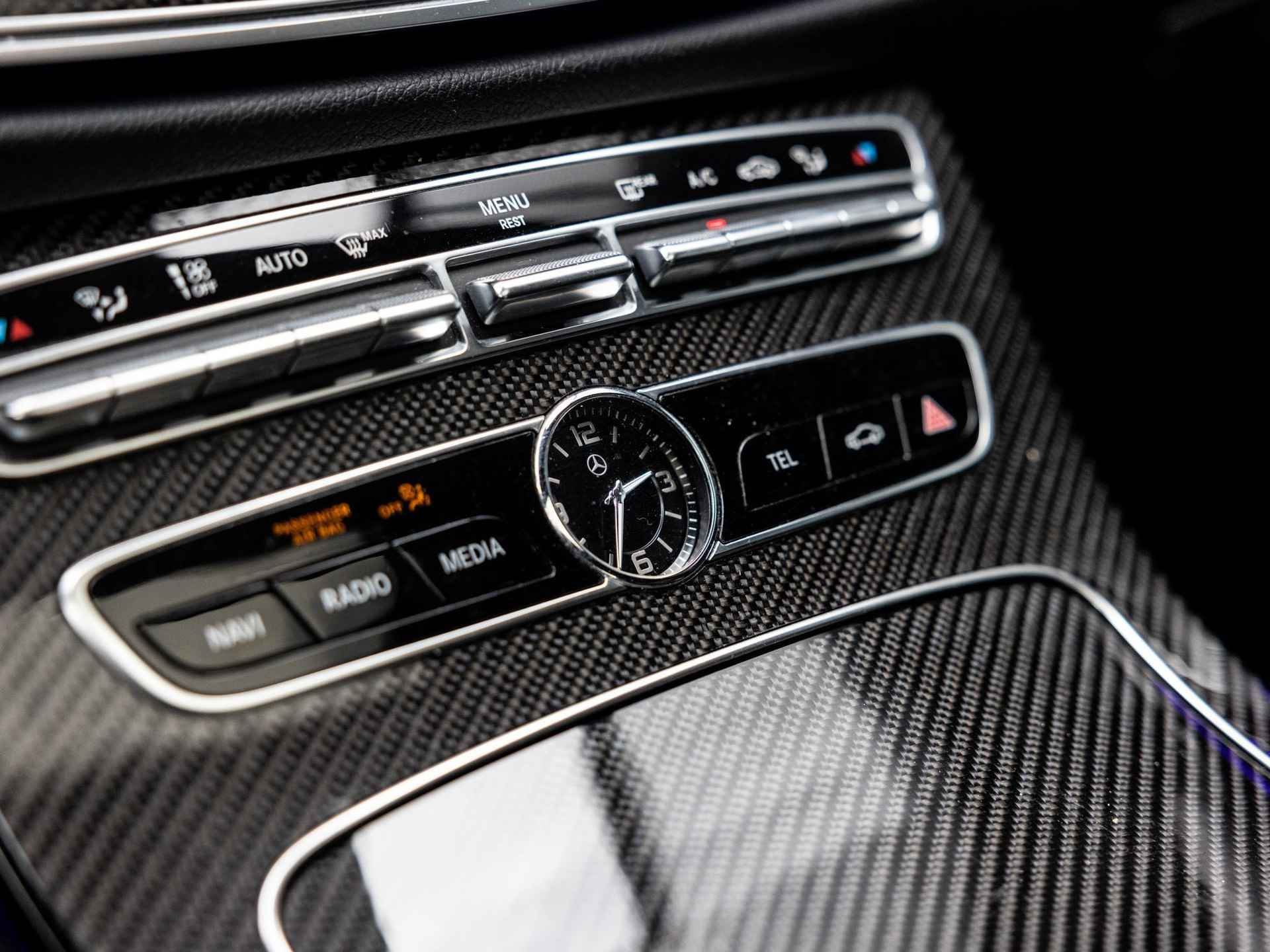 Mercedes-Benz CLS-klasse AMG 53 4MATIC+ Premium Plus | NIGHT PAKKET | BURMESTER | SCHUIF-KANTELDAK | 20 INCH | CARBON INTERIEURLIJSTEN | RIJ-ASSISTENTIE PAKKET | LUCHTVERING | VOLLEDIG MERCEDES ONDERHOUDEN | PANAMERICANA GRILL | STOELVENTILATIE | - 36/51