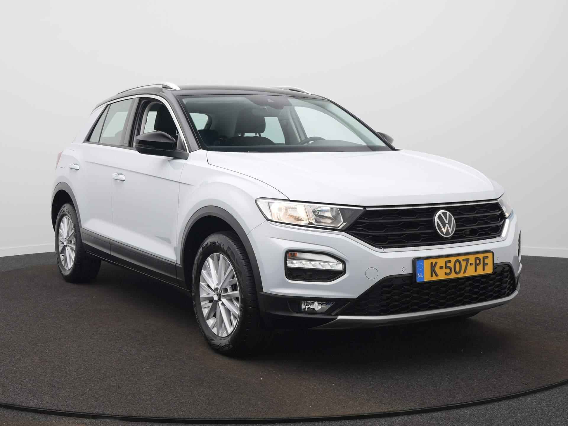 Volkswagen T-Roc 1.0 TSI Style / Trekhaak / Adap. Cruise / Digitale Cockpit / Camera - 3/45