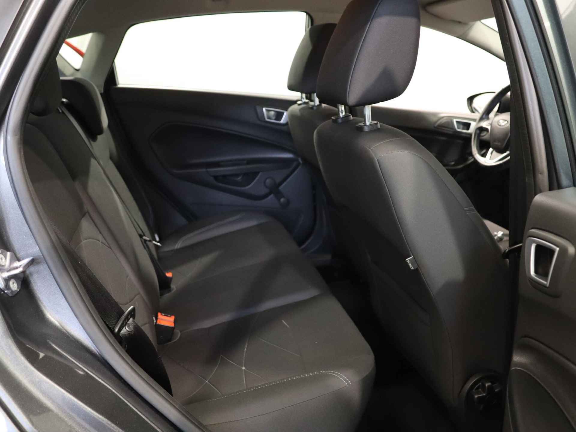 Ford Fiesta 1.0 Style Ultimate | 5-deurs | Airco | Cruise Control | Parkeersensoren V + A | Bluetooth | Navigatie | Lichtmetalen Velgen | Magnetic - 11/28