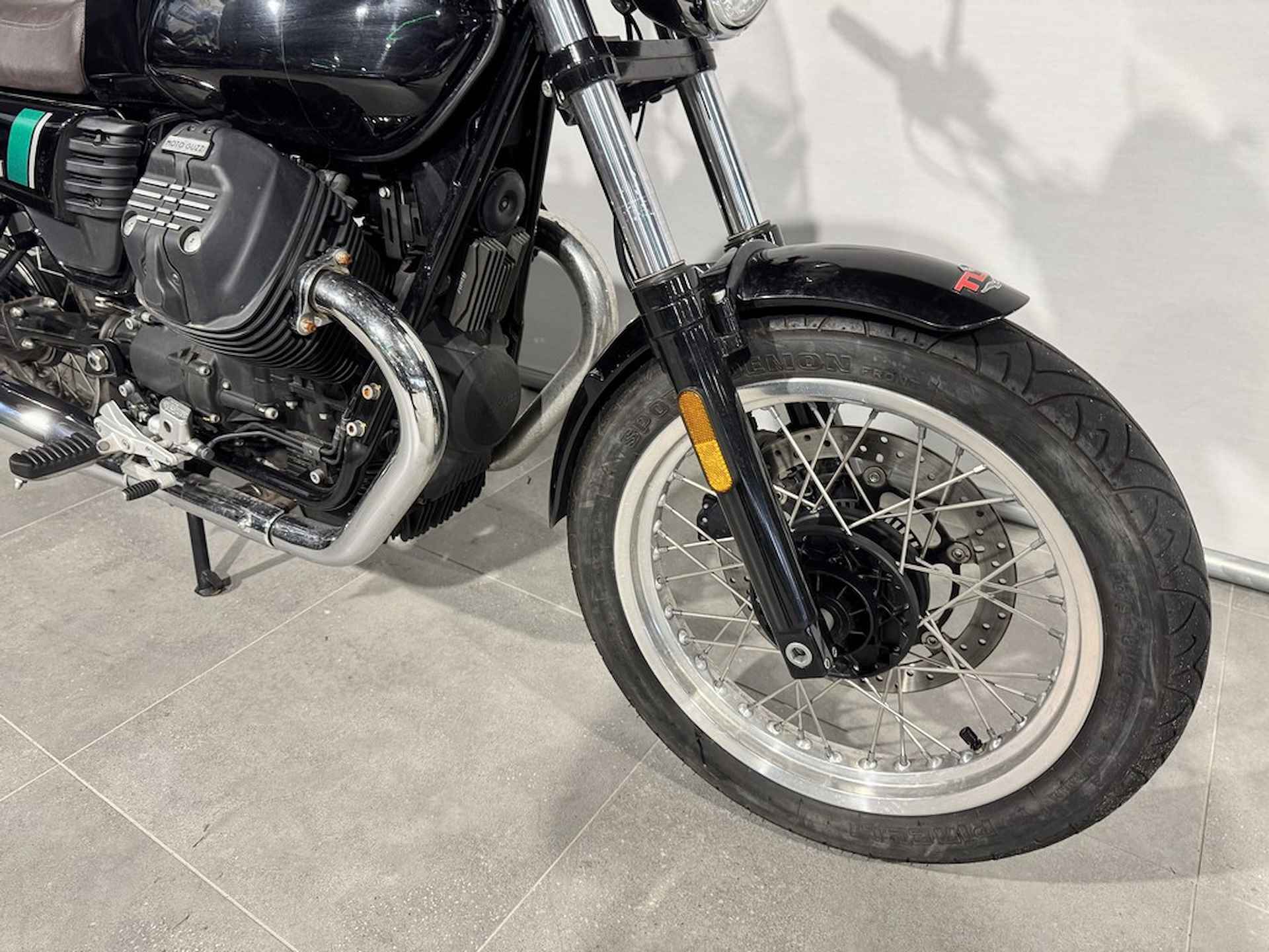 Moto Guzzi V7 SPECIAL - 3/9