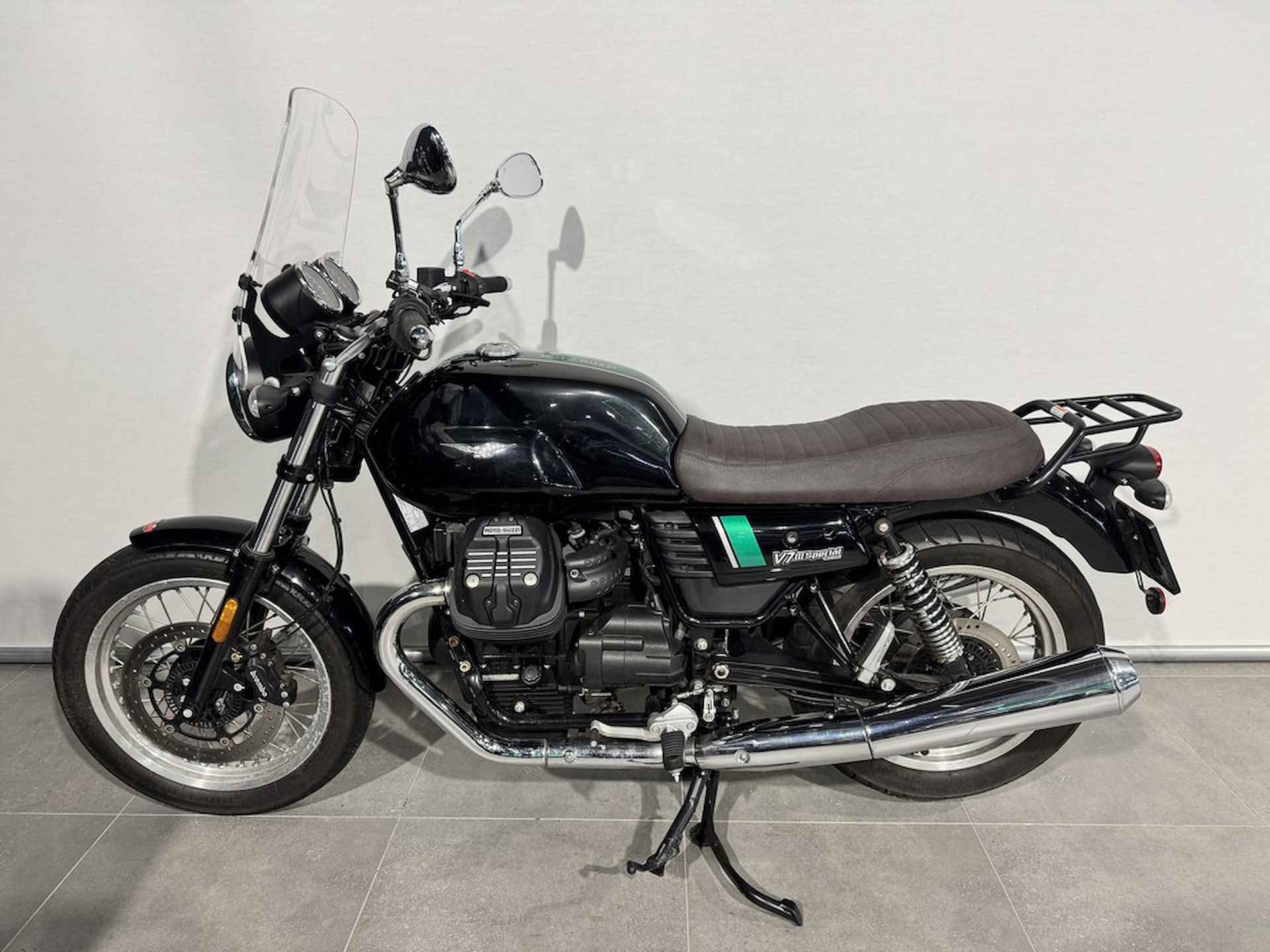 Moto Guzzi V7 SPECIAL - 9/9