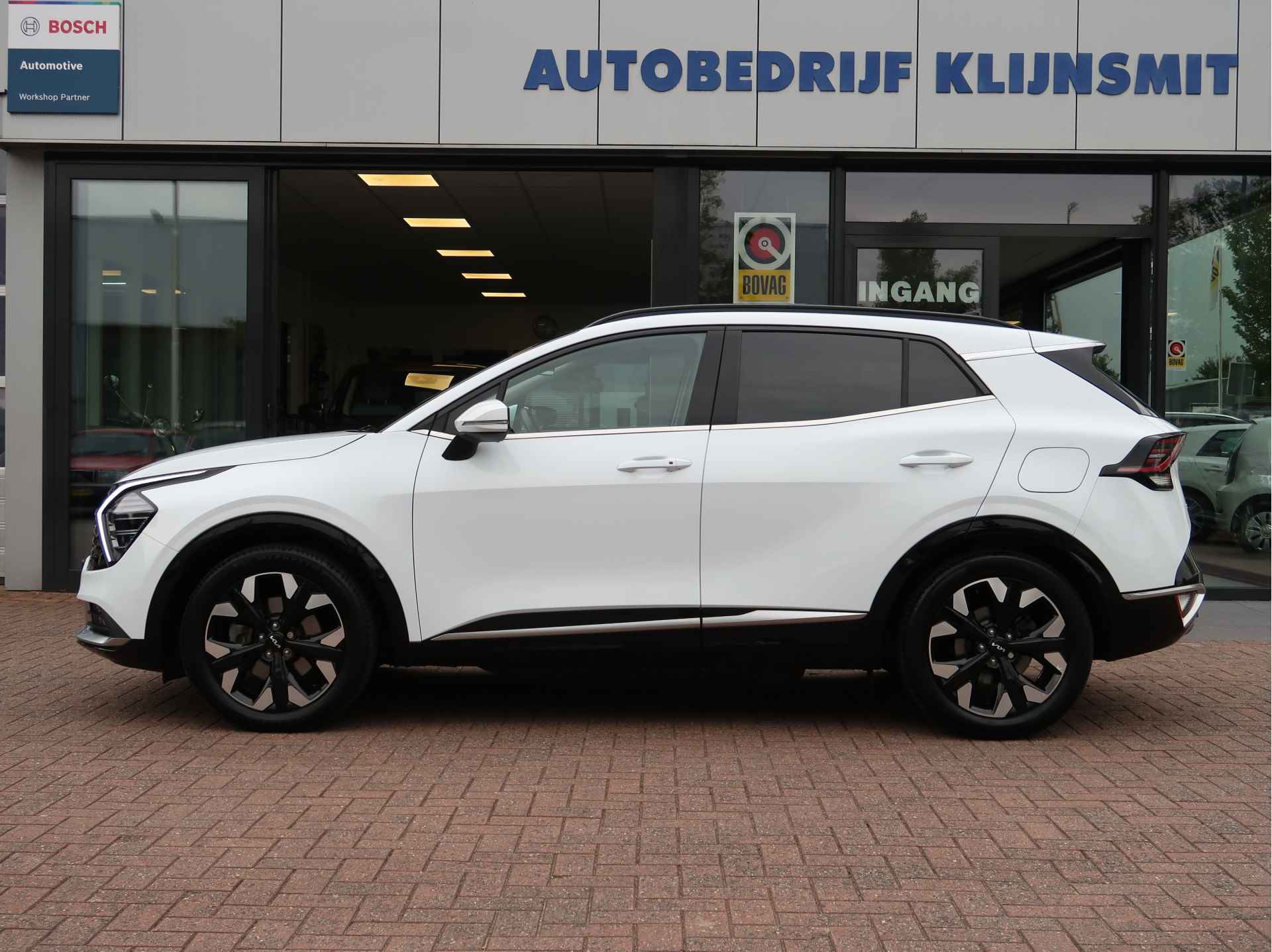 Kia Sportage 1.6 T-GDi Plug-in Hybrid AWD DynamicPlusLine - 2/39