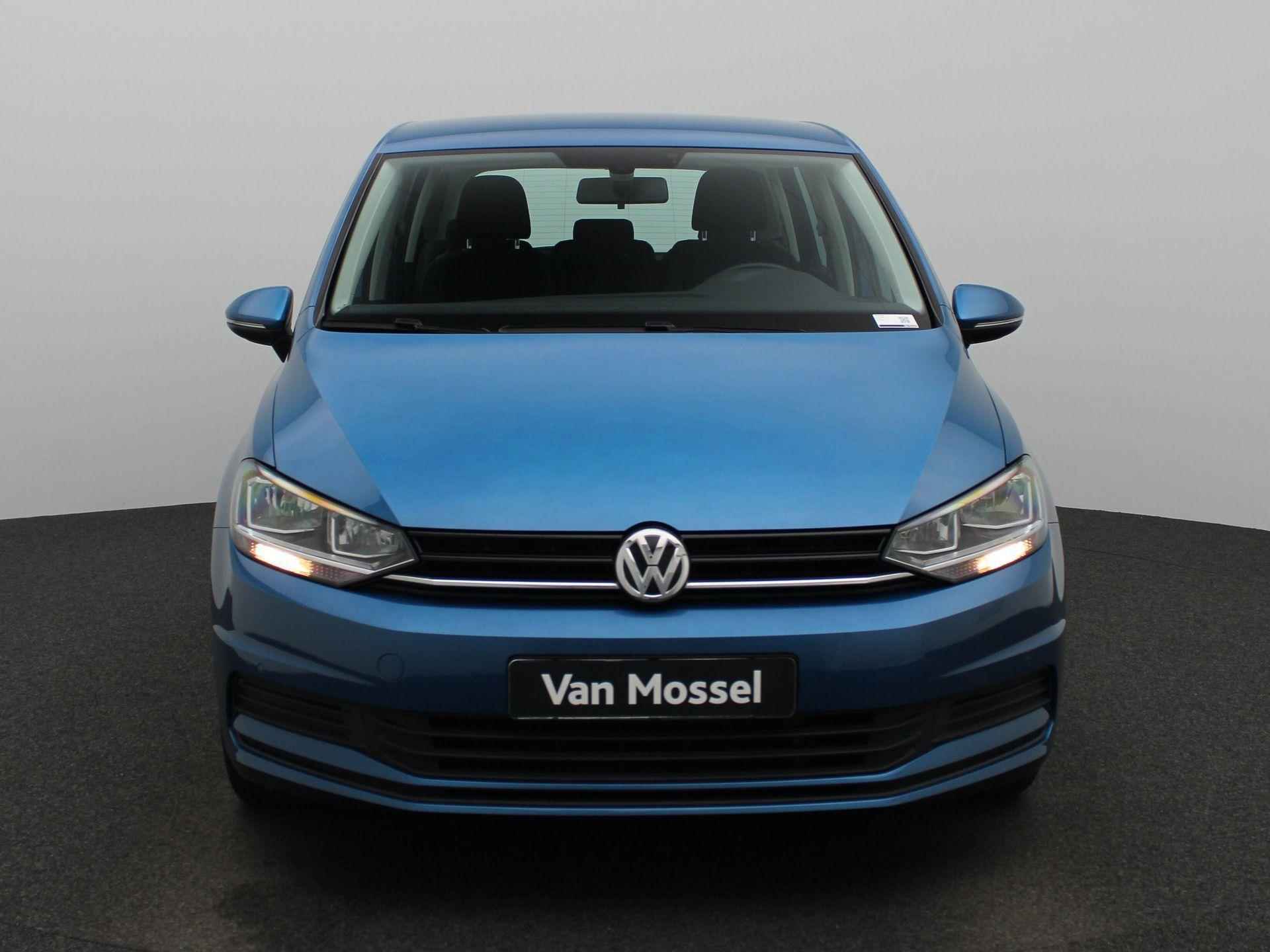 Volkswagen Touran 1.5 TSI Trendline | Navigatie | Climate-Control | Apple-carplay | Cruise-Control | Parkeersensoren | - 3/34