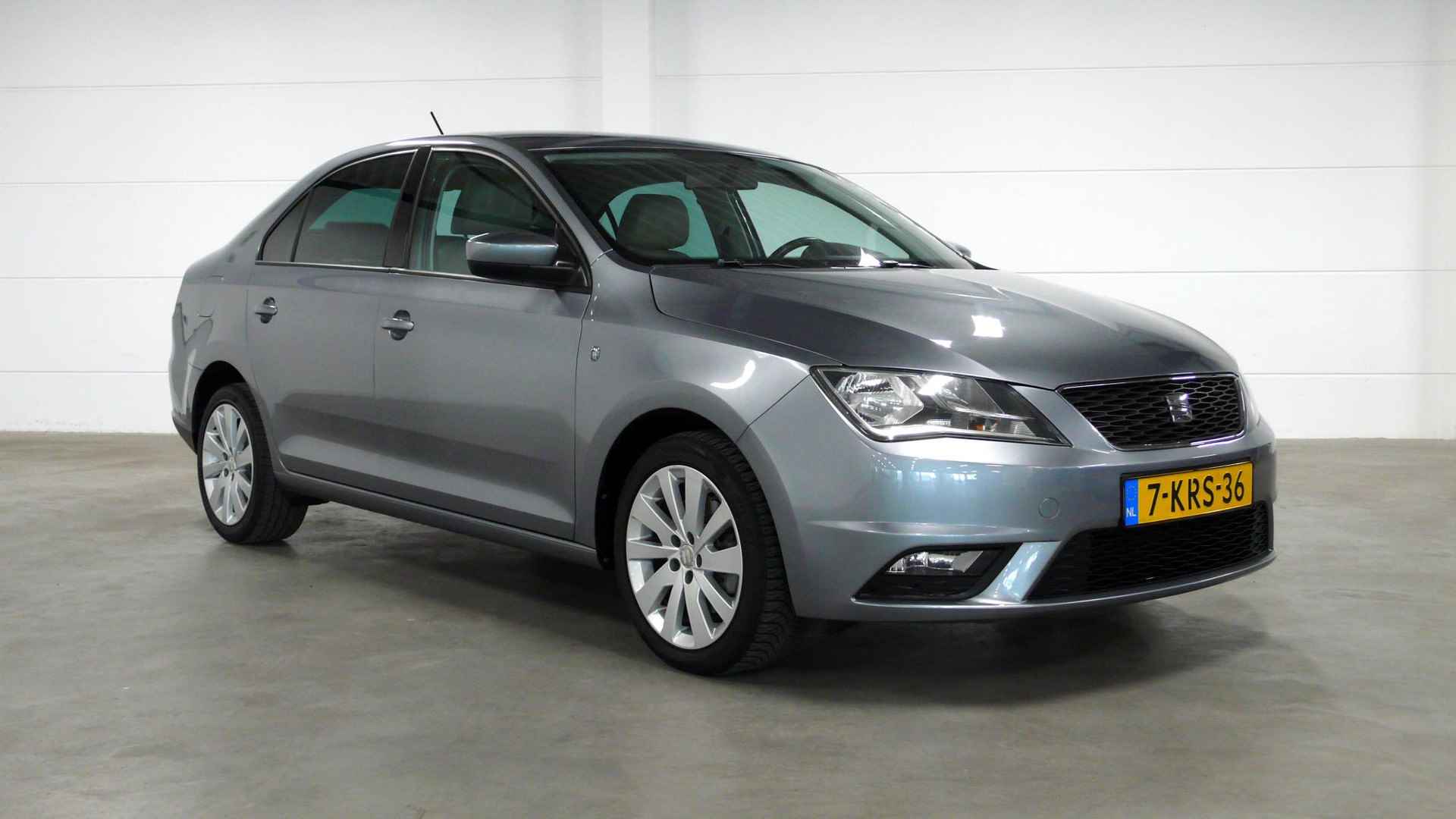 SEAT Toledo 1.2 TSI Businessline High | Nieuwe Distributie | Navi | Trekhaak - 1/34