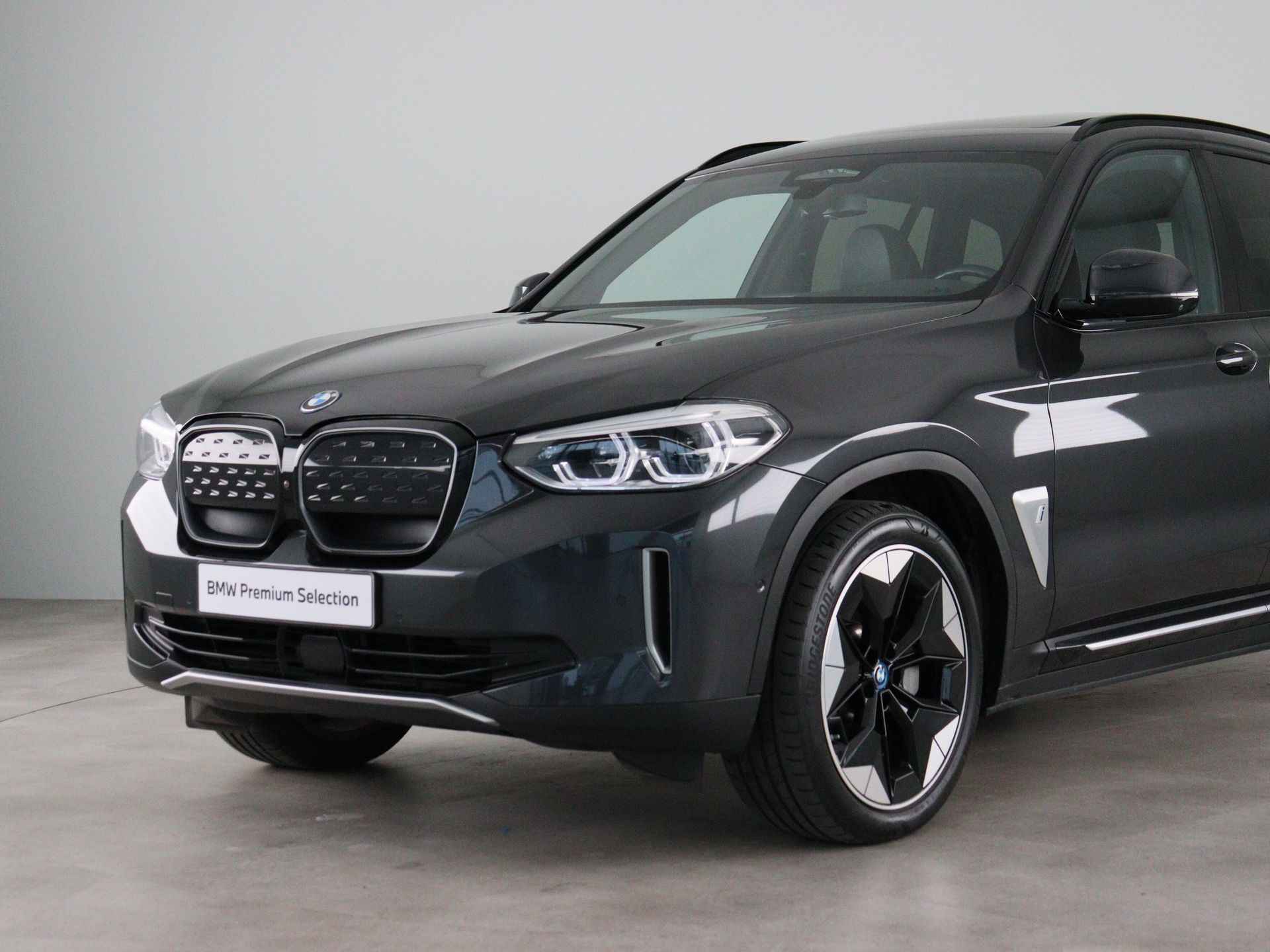 BMW iX3 80 kWh High Executive Shadow Line - 24/28