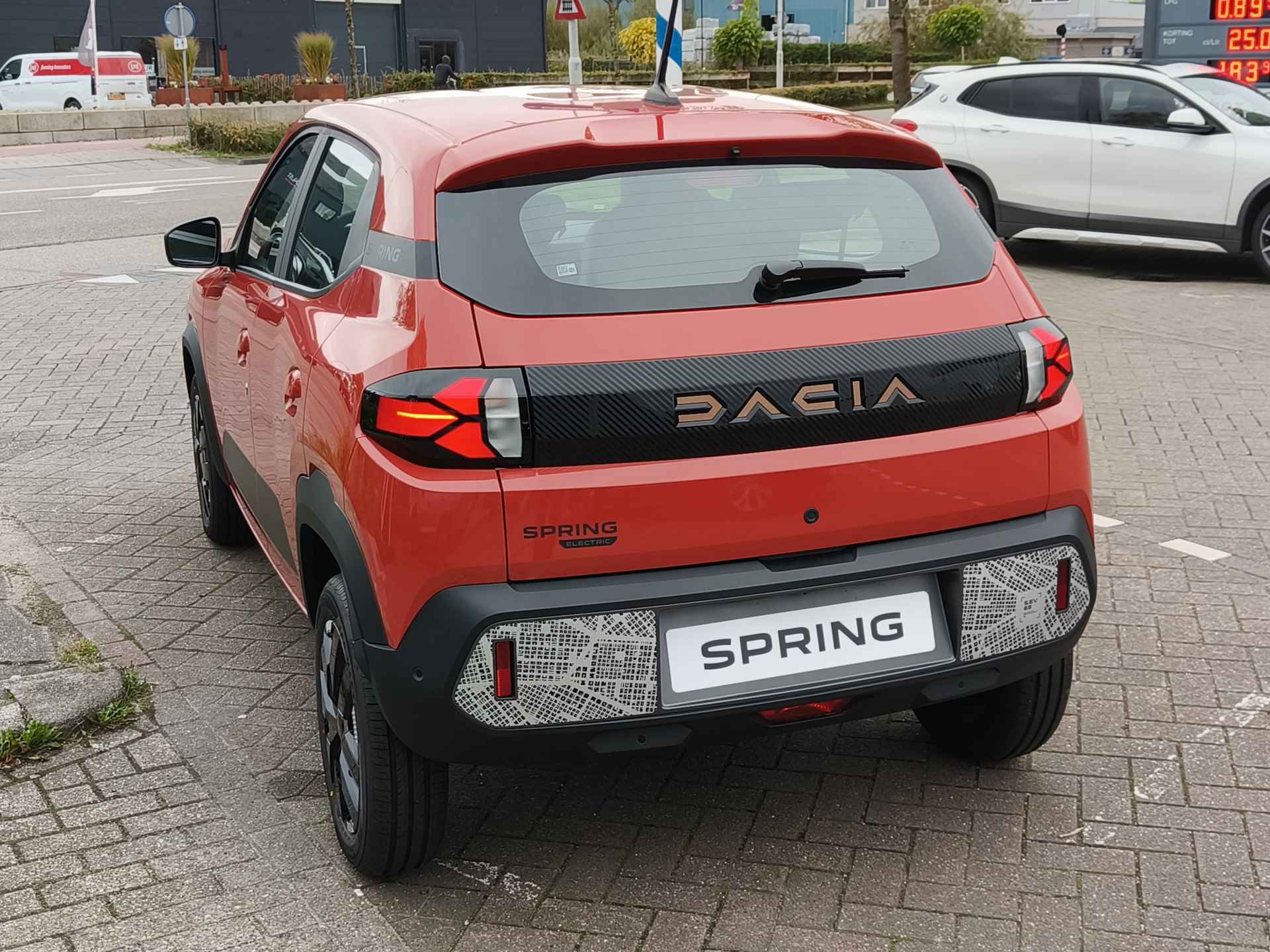 Dacia Spring Extreme 65 26.8 kWh CCS DC lader € 2950,- overheidsubsidie - 23/43