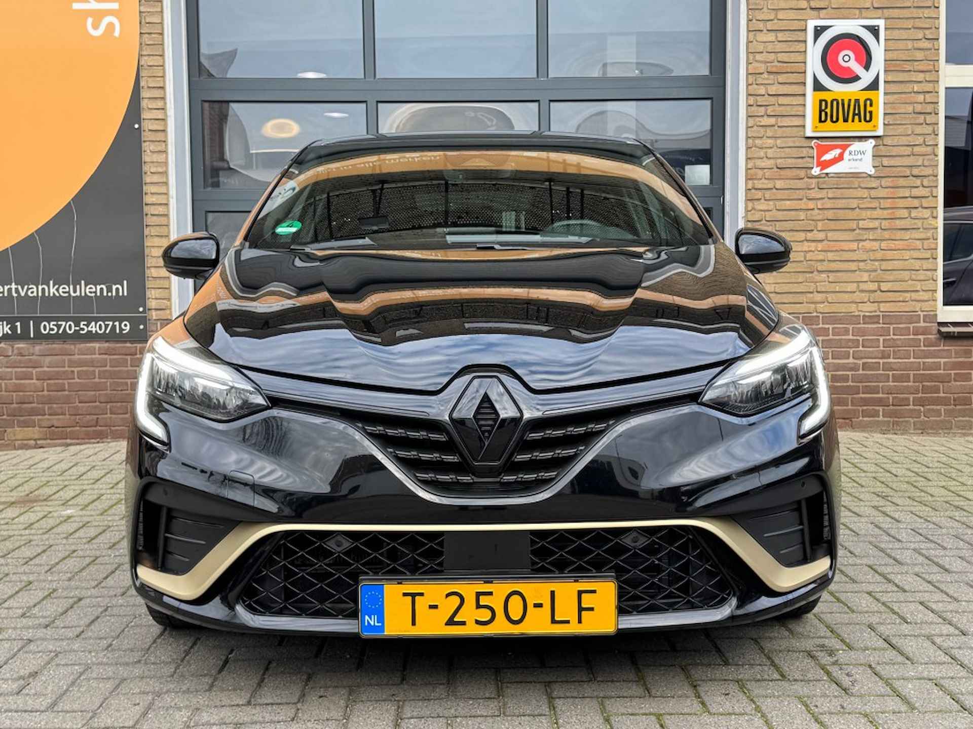 RENAULT Clio 1.6 E-TECH HYBRID 145 E-TECH ENGINEERED SPORT NL-AUTO - 3/20