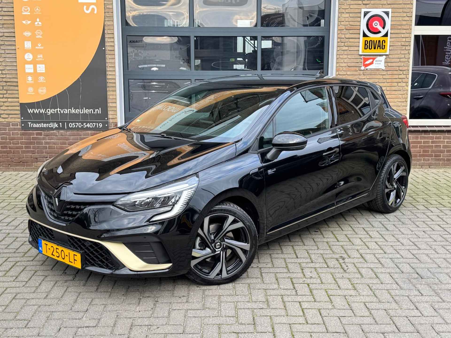 RENAULT Clio 1.6 E-TECH HYBRID 145 E-TECH ENGINEERED SPORT NL-AUTO - 4/20