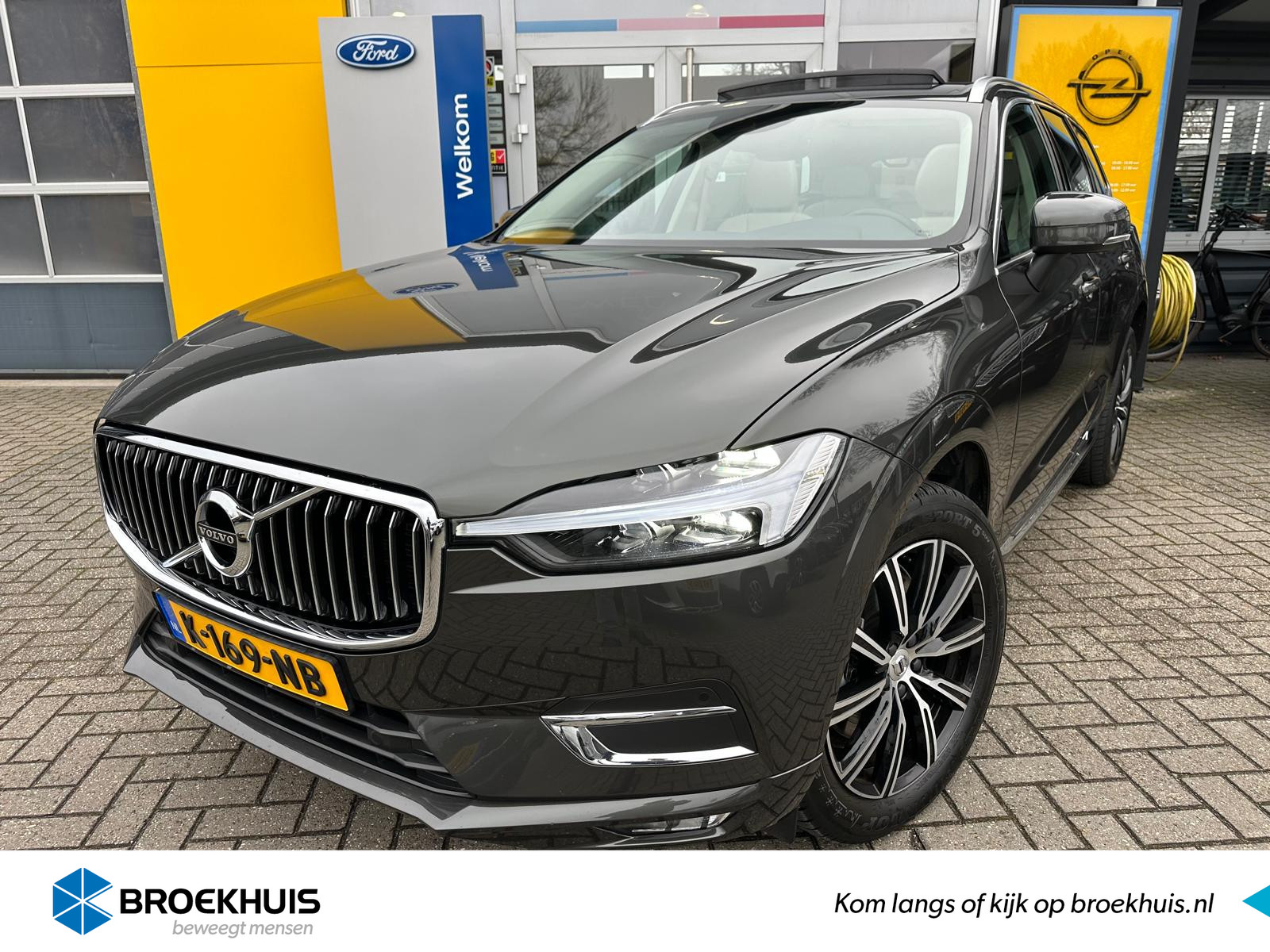 Volvo XC60 2.0 250PK B5 Inscription | SCHUIF-KANTELDAK| STOEL- STUUR- EN VOORRUITVERWARMING| NAVIGATIE| CAMERA|