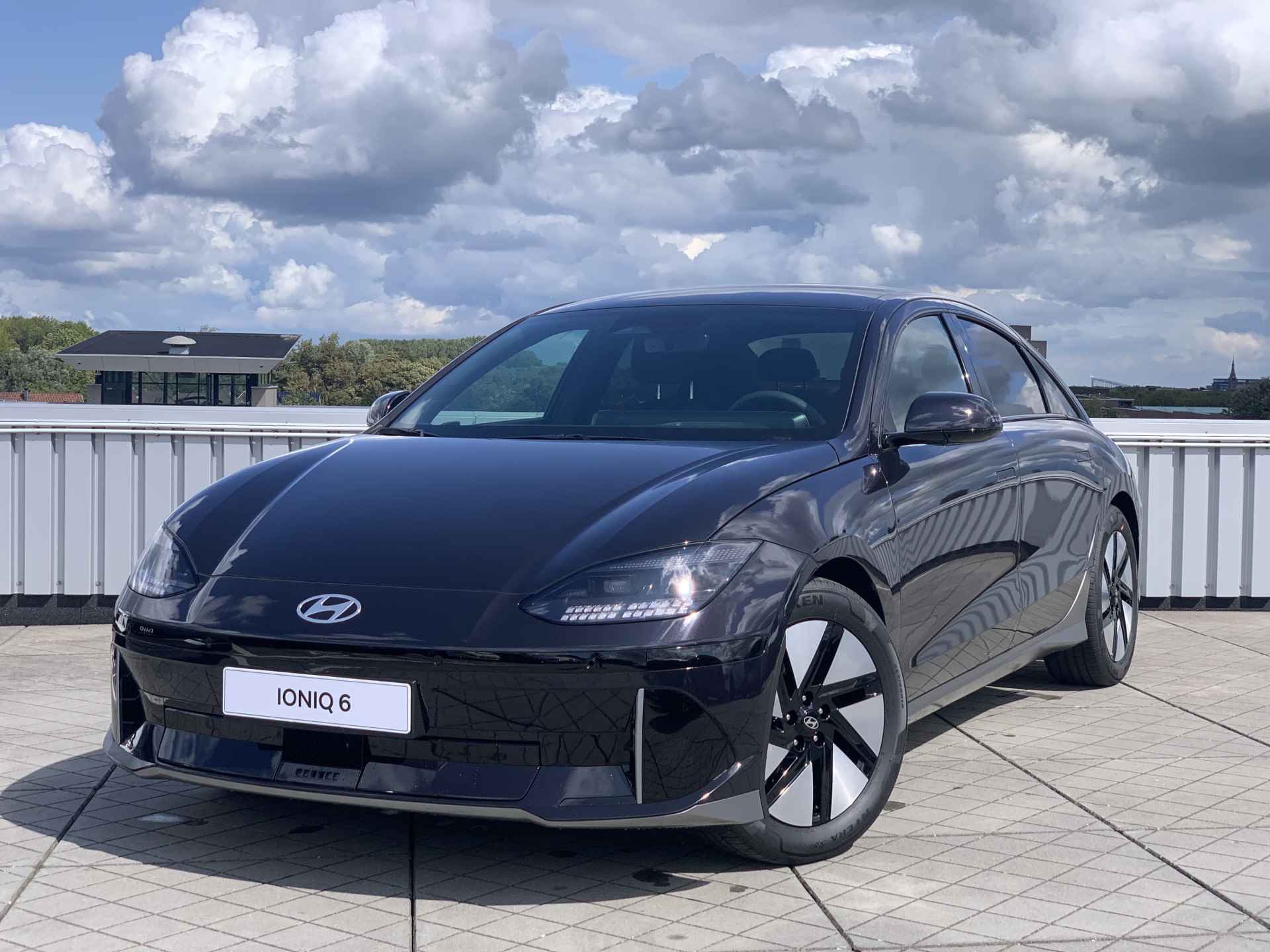 Hyundai IONIQ 6 Connect 53 kWh Volledig Elektrisch met 429 KM RANGE WLTP, Navigatie en Stoelverwarming Uit voorraad leverbaar! - 37/37