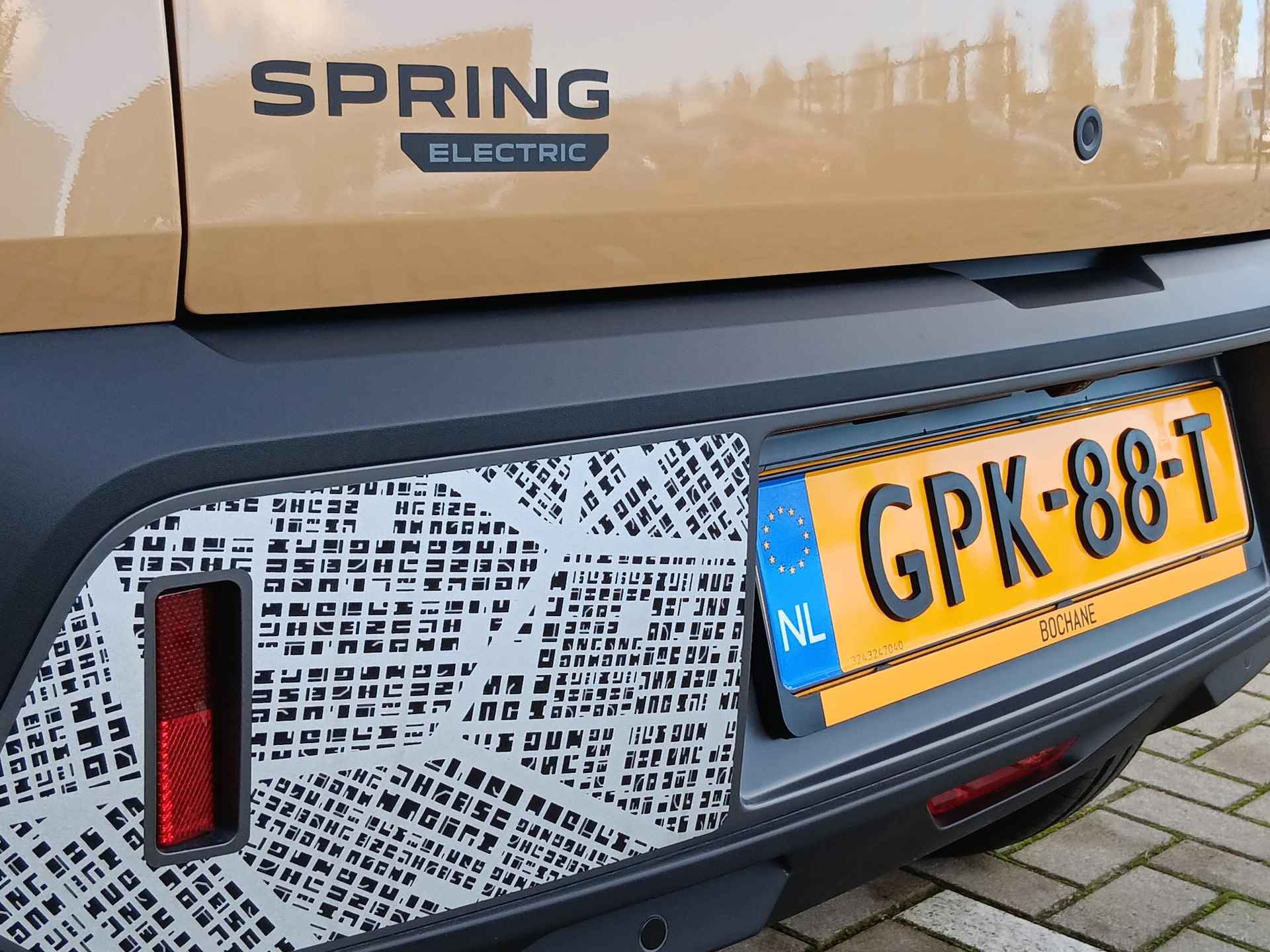 Dacia Spring Extreme 65 26.8 kWh Navigatie / Apple Carplay-Android Auto / Airco / Parkeersensoren + Camera - 39/41