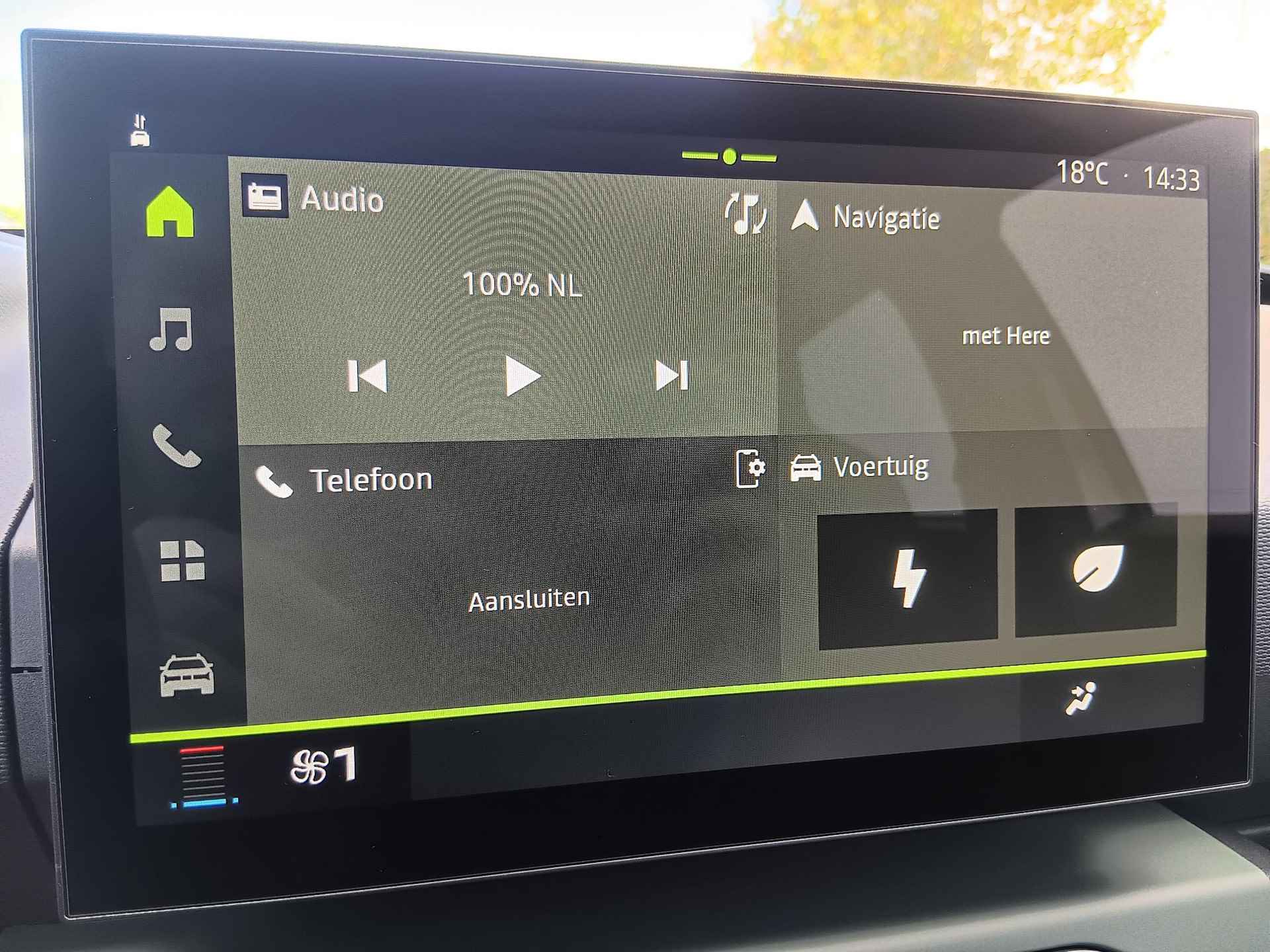 Dacia Spring Extreme 65 26.8 kWh Navigatie / Apple Carplay-Android Auto / Airco / Parkeersensoren + Camera - 29/41