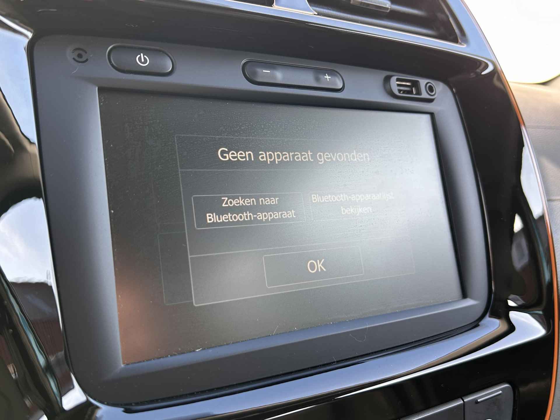 Dacia Spring Comfort Plus 27 kWh / Achteruitrij camera / Navigatie / Stoelverwarming / Apple carplay & Android auto / Airco / Cruise Limiter / Radio / Parkeersensor / - 29/39