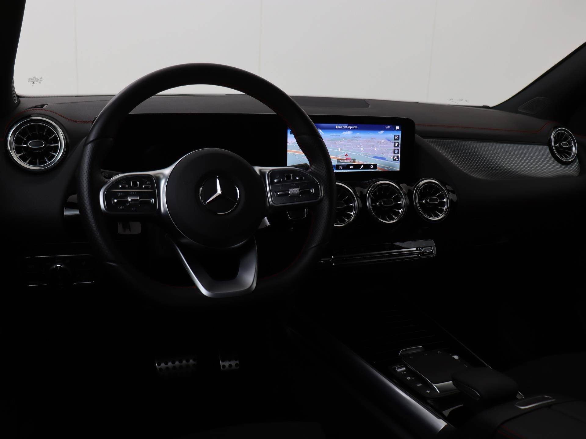 Mercedes-Benz EQA 250 Business Solution AMG 67 kWh / Rijassistentiepakket / Night Pakket - 10/36