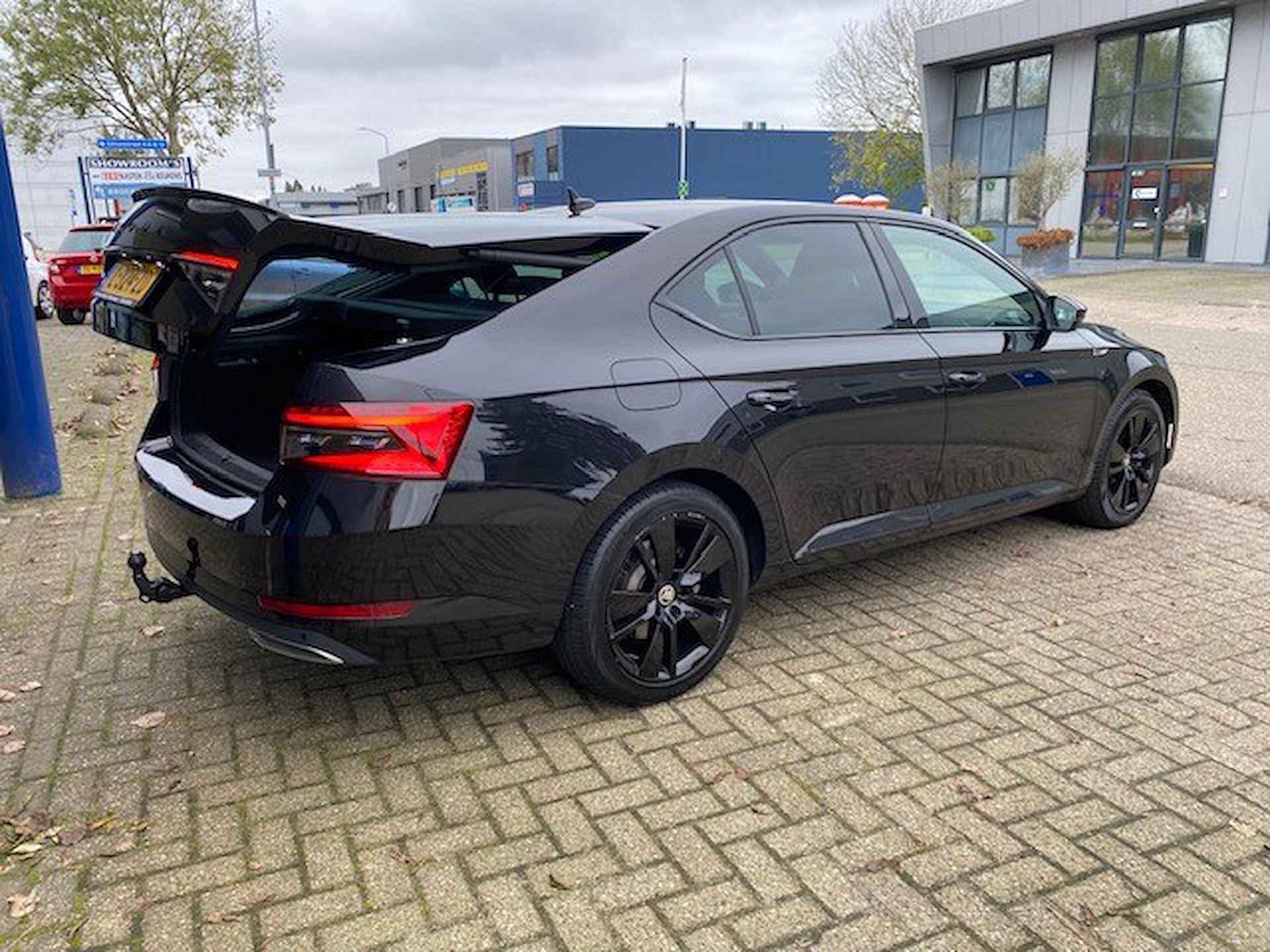 Skoda Superb 1.4 TSI PHEV 217pk DSG-6 Sportline Business Met Trekhaak, Stuur, stoel en voorruitverw. - 10/39