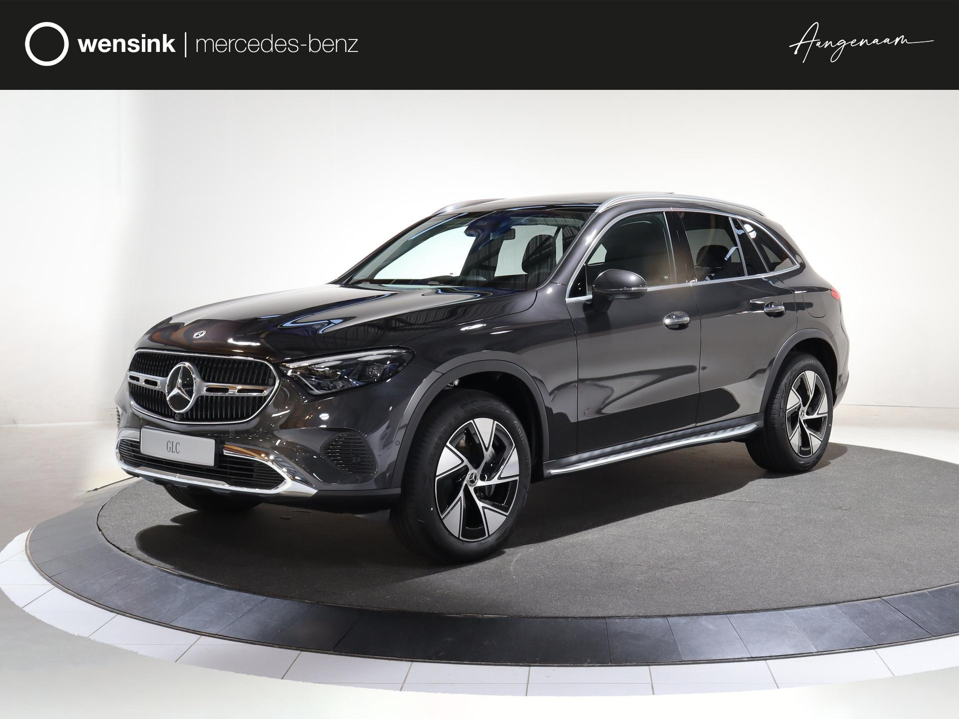 Mercedes-Benz GLC 300e 4MATIC Luxury Line Keyless go | Panoramadak | Trekhaak | Treeplanken | Digital light