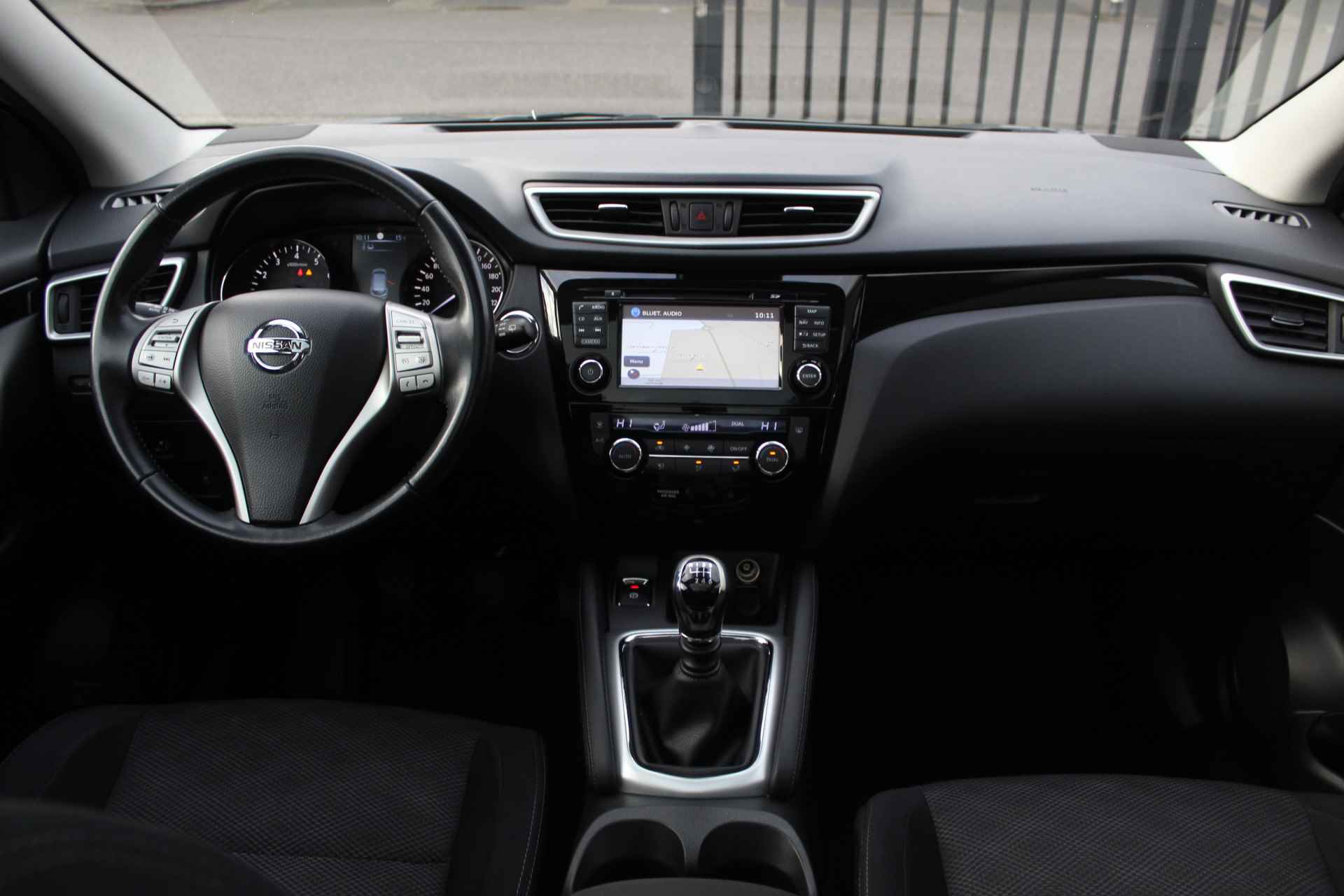 Nissan QASHQAI 1.2 Connect Edition Panoramadak/360Graden Camera/Achteruitrijcamera/Stoelverwarming/Cruise Control/Navigatie/Bluetooth/Keyless E - 13/29