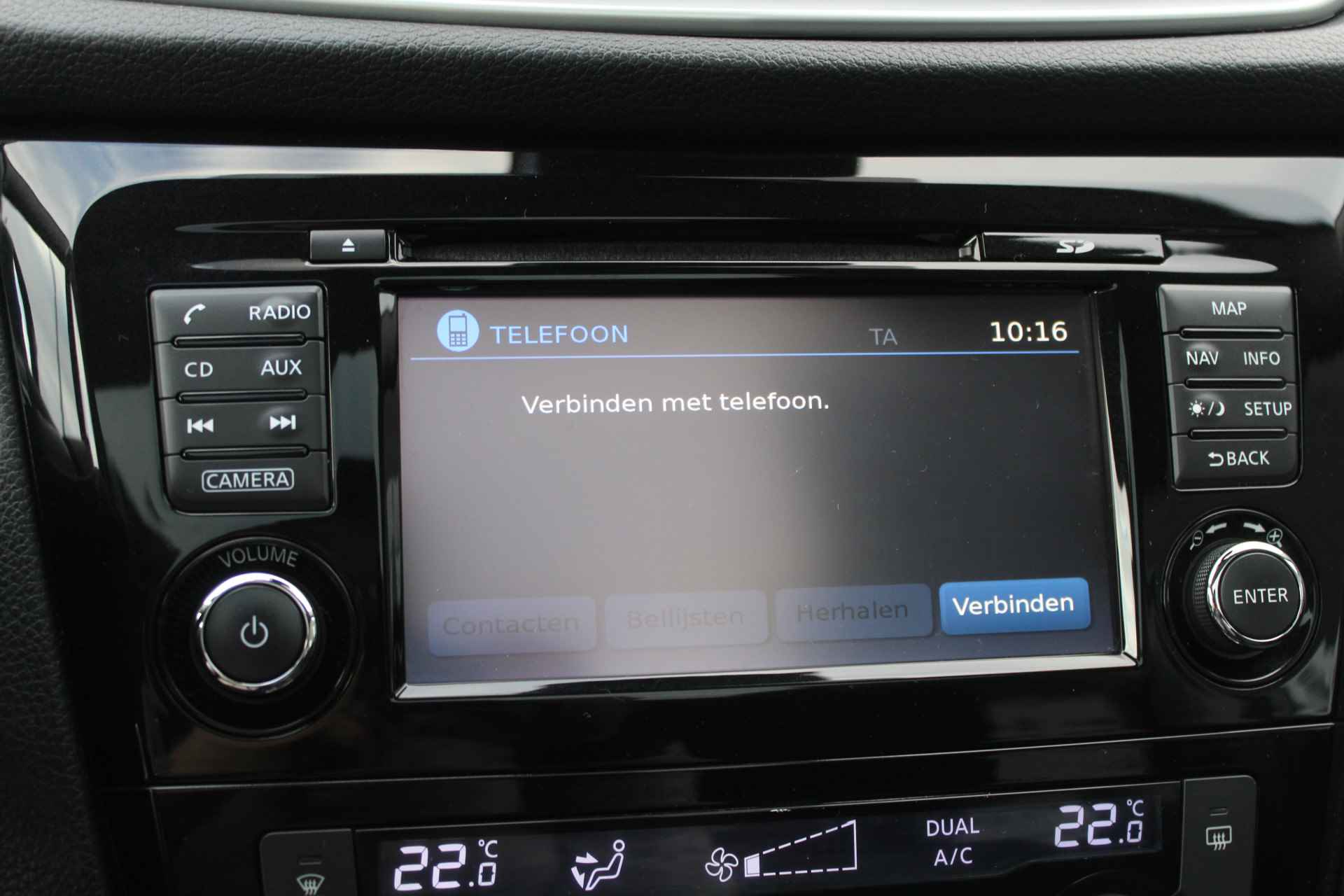 Nissan QASHQAI 1.2 Connect Edition Panoramadak/360Graden Camera/Achteruitrijcamera/Stoelverwarming/Cruise Control/Navigatie/Bluetooth/Keyless E - 18/29