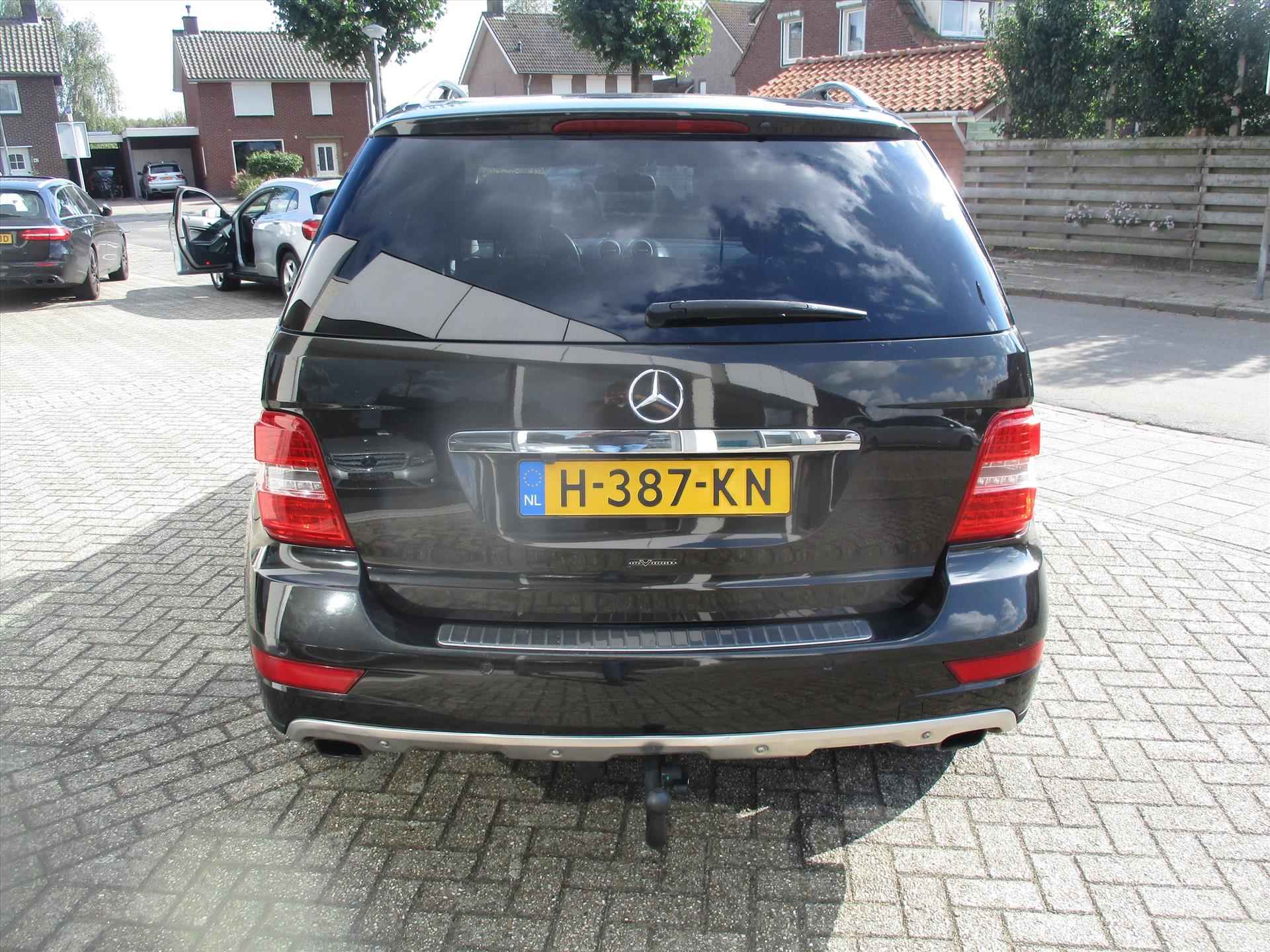 Mercedes Ml 300 CDI V6 GRAND EDITION SPORT / COMPLEET - 4/15