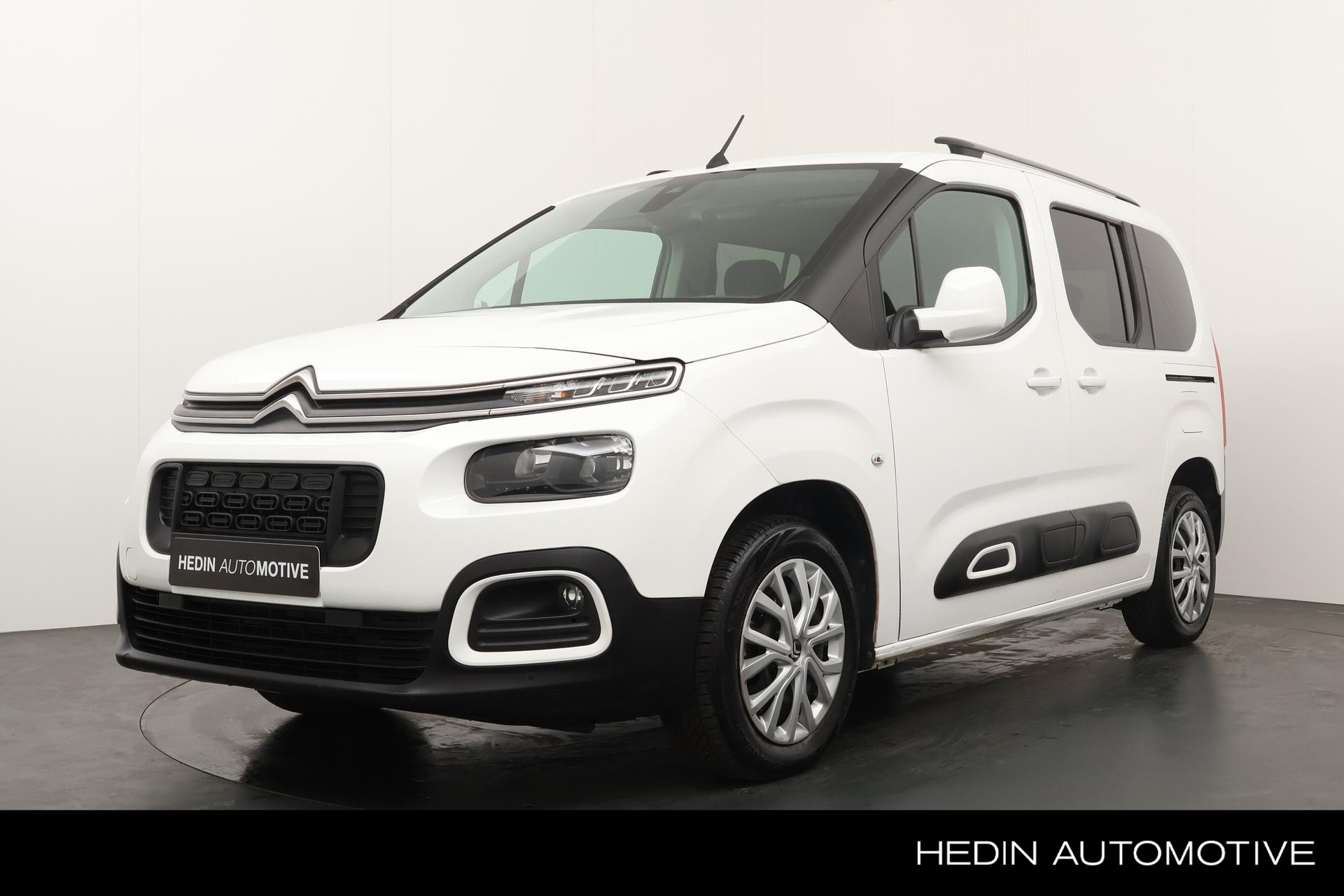 Citroen Berlingo 1.2 130PK Shine Automaat | Navigatie | Camera | Climate control | Apple Carplay/Android Auto | Parkeersensoren V+A