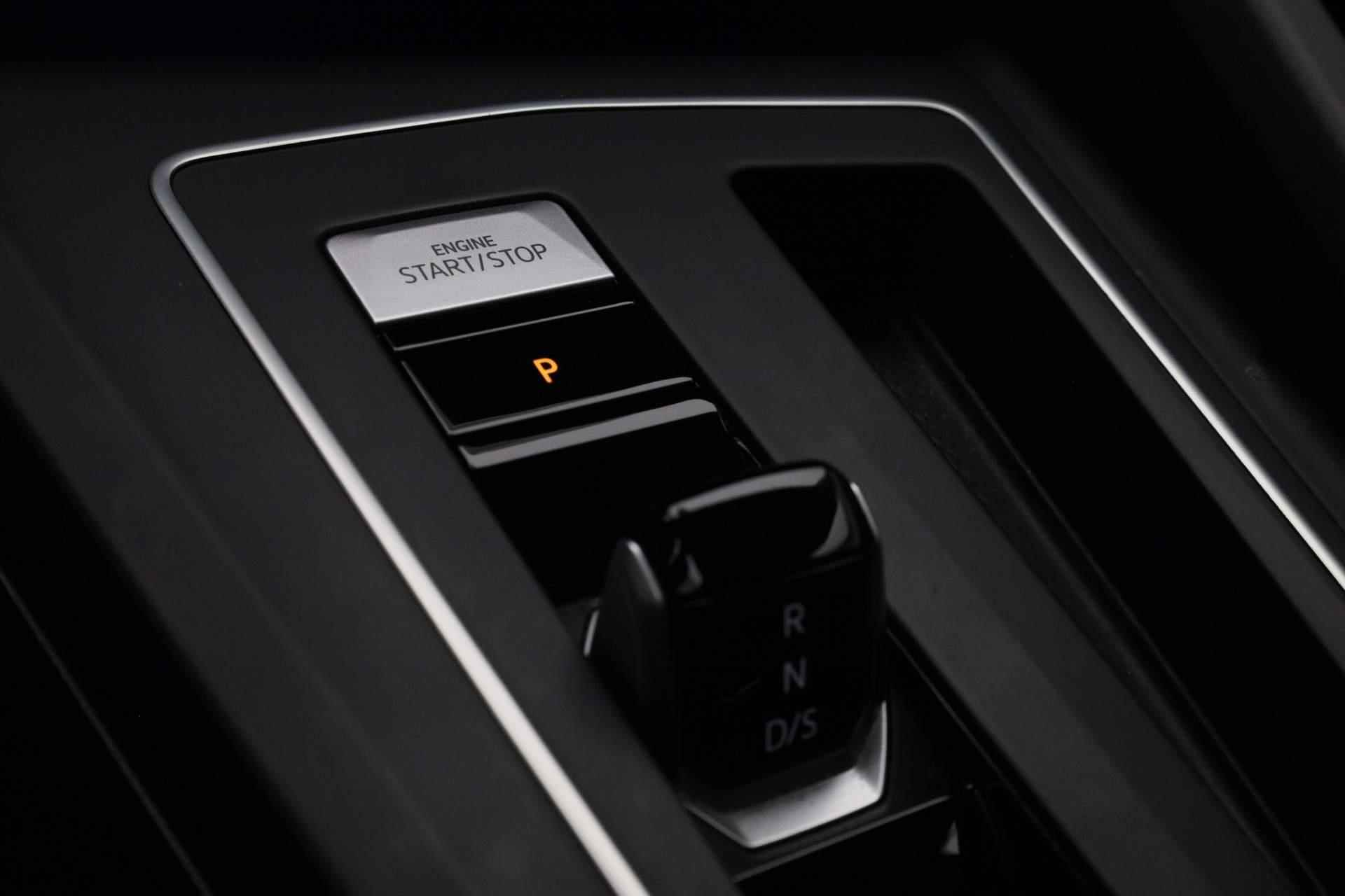 Volkswagen Golf 1.0 eTSI 110PK DSG Life | Navi | Camera | ACC | 16 inch | Apple Carplay / Android Auto - 24/38
