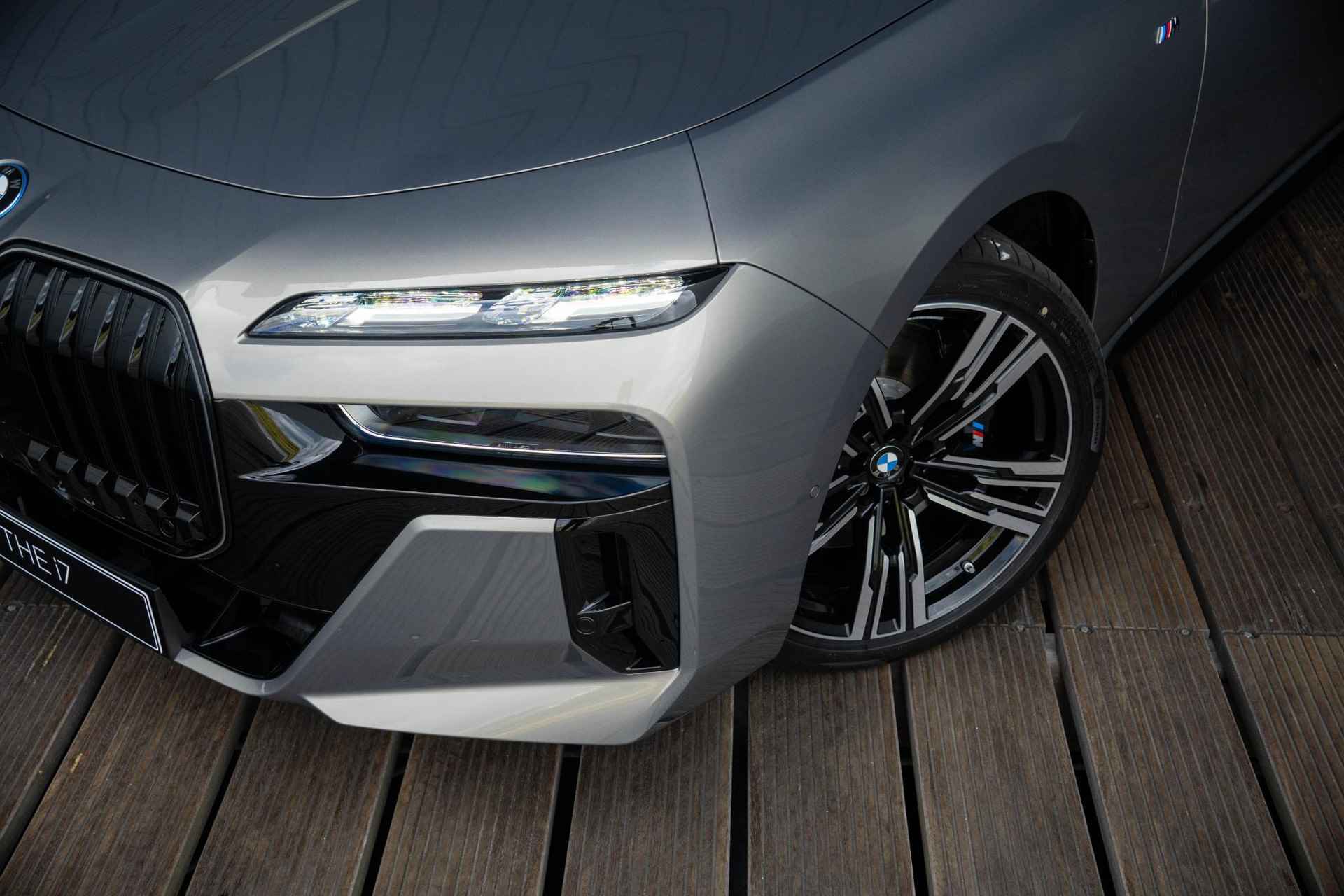 BMW i7 Sedan eDrive50 | Privilege Edition | M Sportpakket Pro | BMW Individual Interieur | Innovation Package | Executive Pack | Connosseur Pack - 13/76