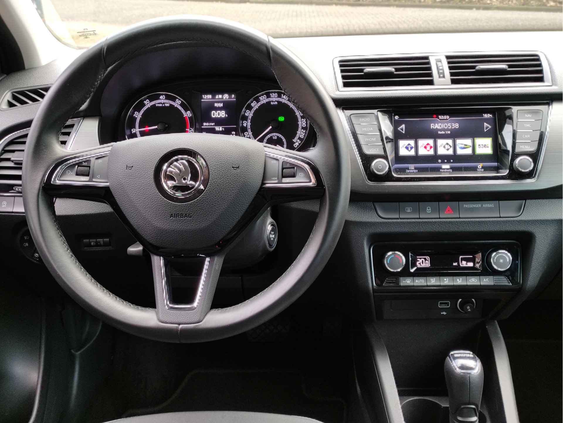 Škoda Fabia Combi 1.0 TSI 110PK Style DSG Climate control - Parkeersensoren V+A - Navigatie - LMV - 13/30