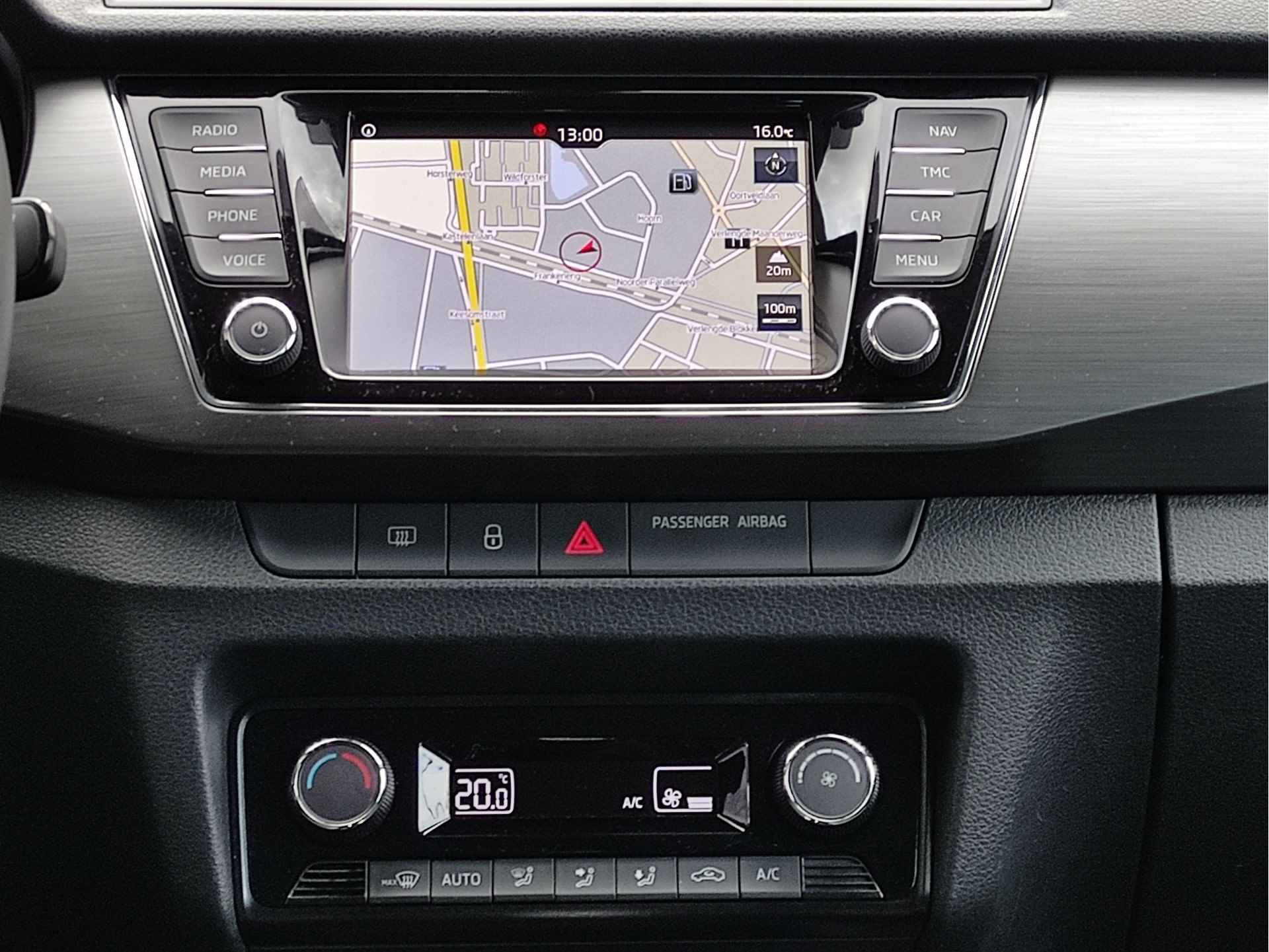 Škoda Fabia Combi 1.0 TSI 110PK Style DSG Climate control - Parkeersensoren V+A - Navigatie - LMV - 16/30