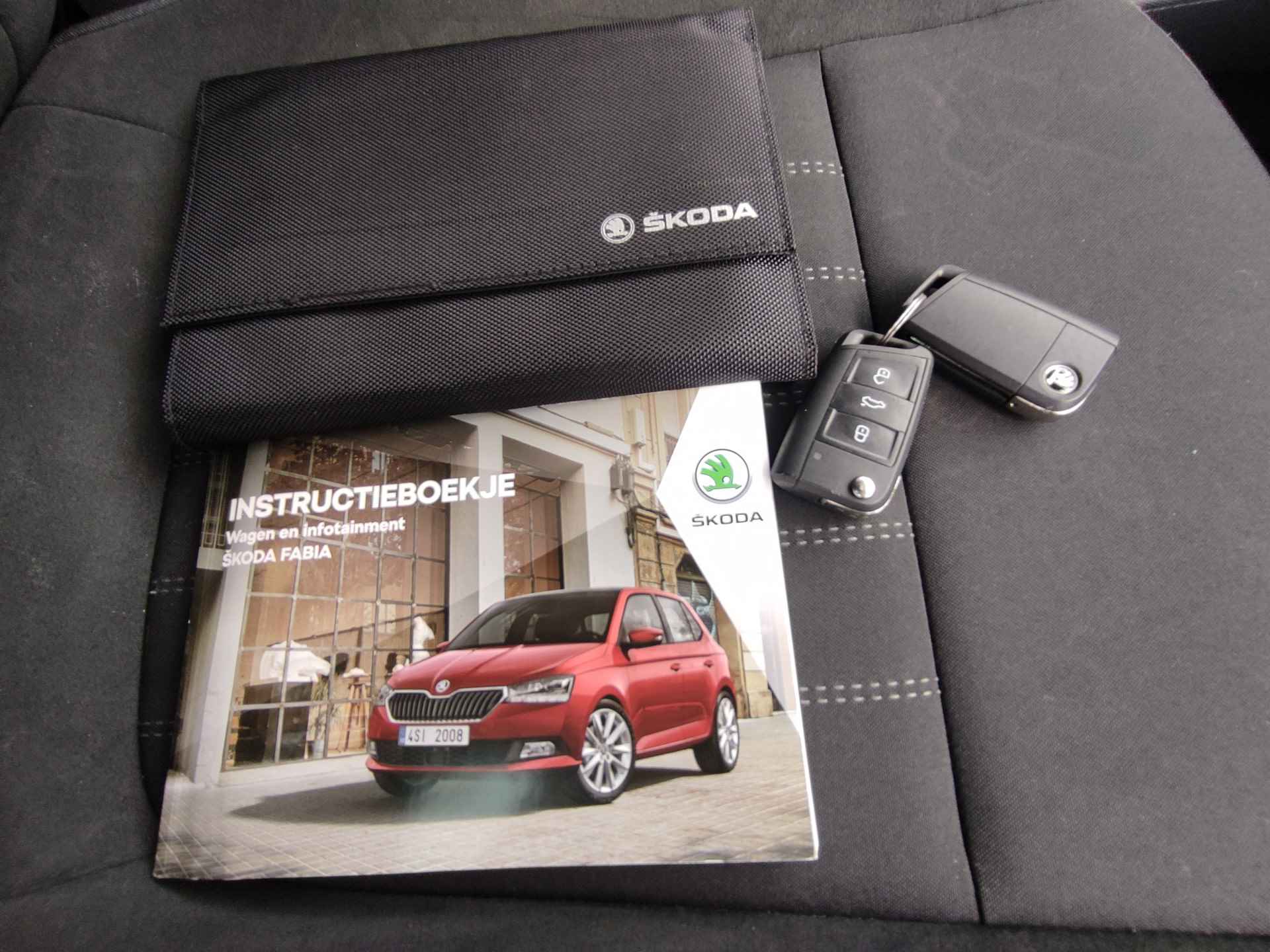 Škoda Fabia Combi 1.0 TSI 110PK Style DSG Climate control - Parkeersensoren V+A - Navigatie - LMV - 27/30