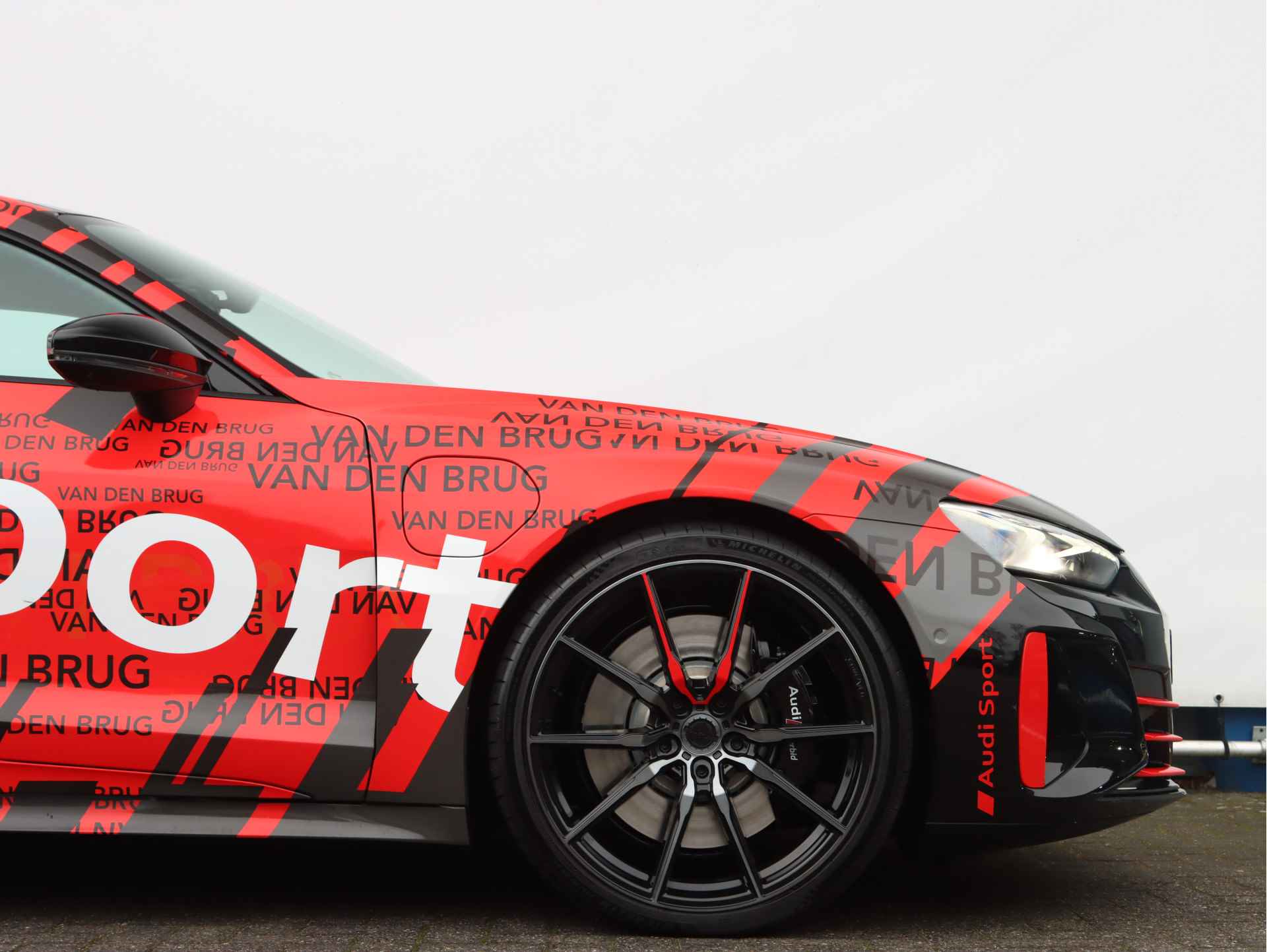 Audi e-tron GT 476pk | 95Kwh | Vierwielbesturing | Luchtvering | Concaver 22" Exclusive wielen | Panoramadak | B&O - 16/60