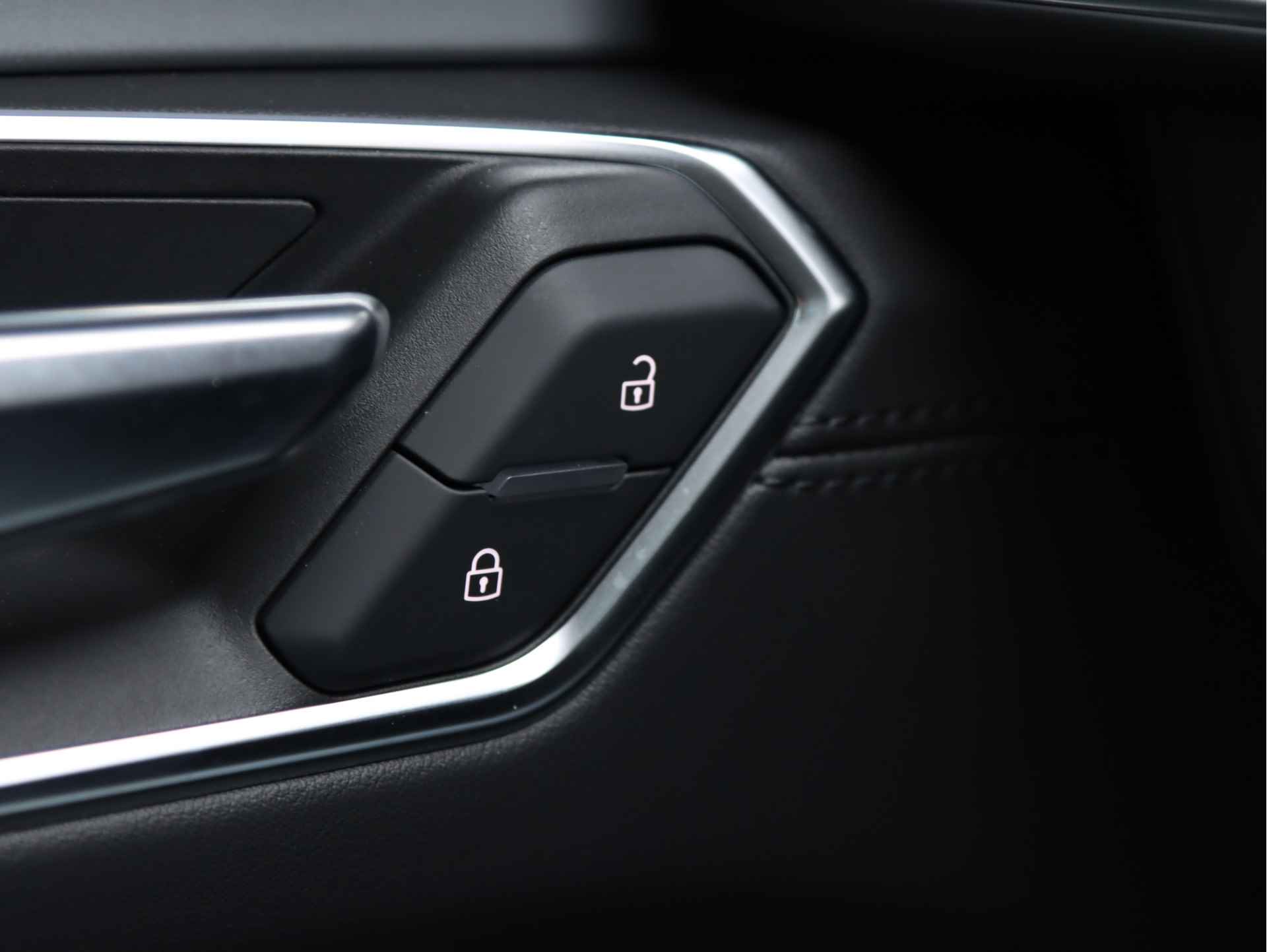 Audi e-tron GT 476pk | 95Kwh | Vierwielbesturing | Luchtvering | Concaver 22" Exclusive wielen | Panoramadak | B&O - 46/60