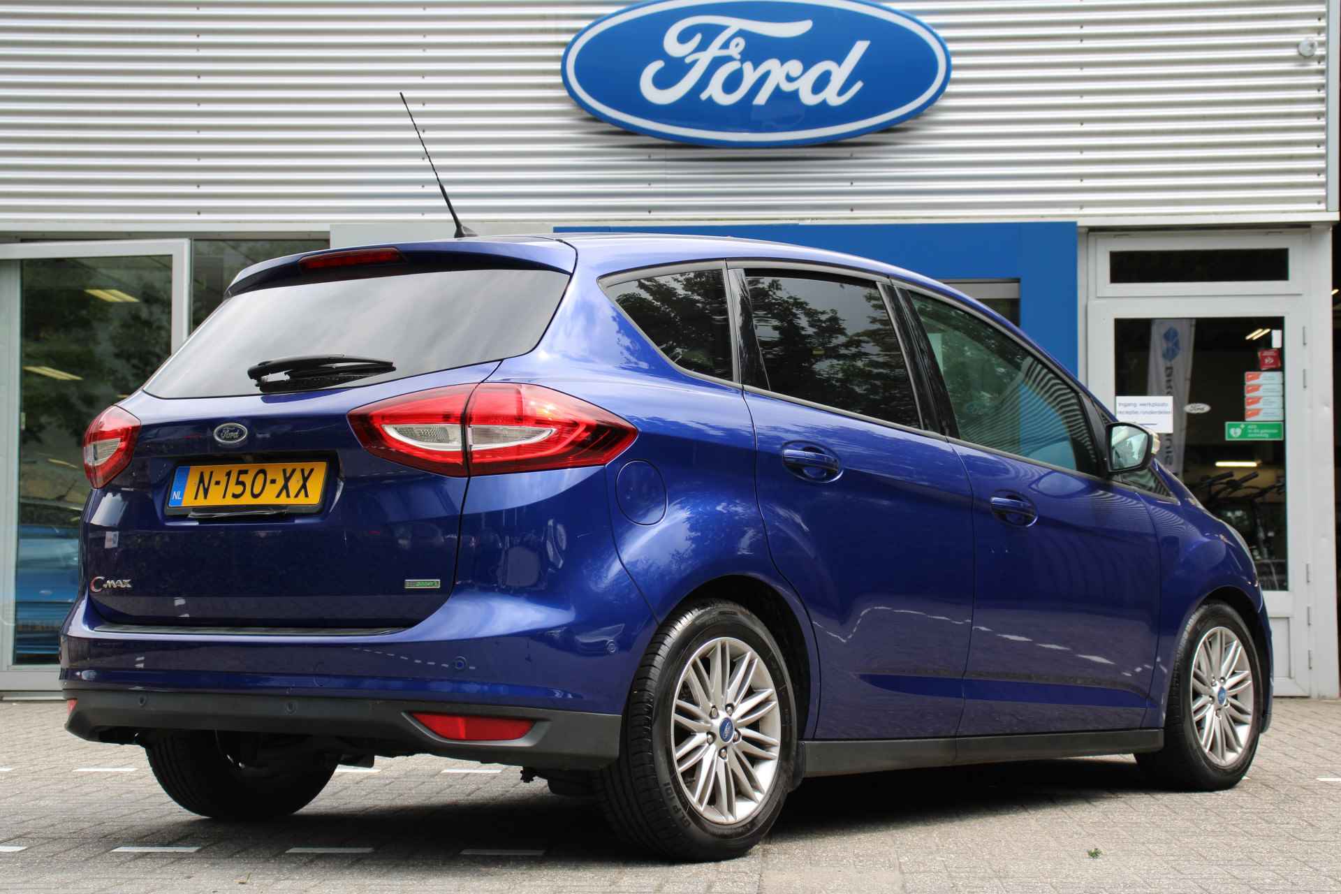 Ford C-MAX 1.0 TITANIUM | NAVI | CAMERA | WINTERPACK | CRUISE | AUTO. INPARKEREN | PARK SENS V+A | LM. VELGEN | PRACHTIGE STAAT! - 3/38