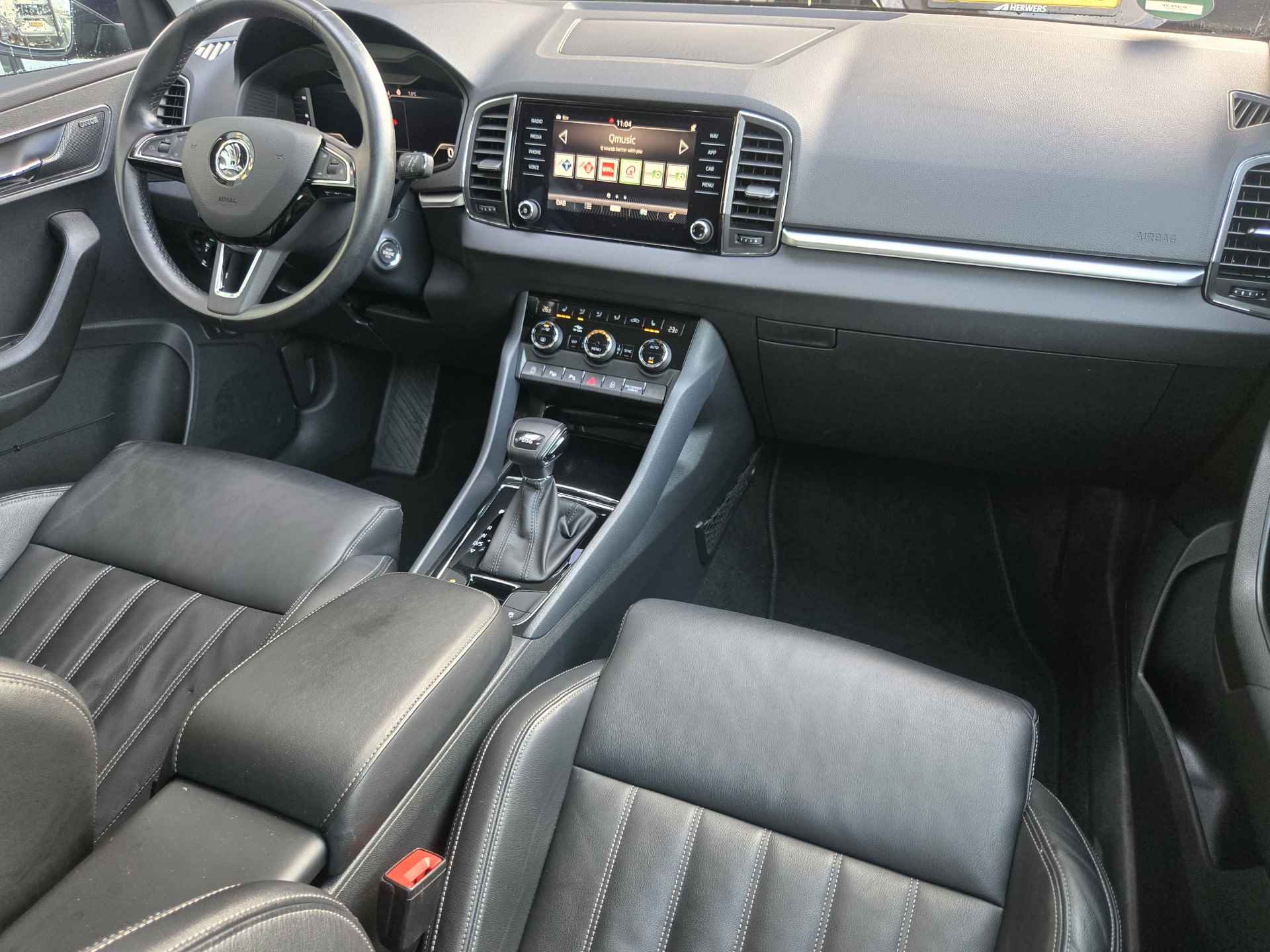 Škoda Karoq 1.5 TSI ACT STYLE BUSINESS | LEDER | DIGITAL COCKPIT | TREKHAAK | ELEKTR STOELEN | VERWARMDE STOELEN - 37/37