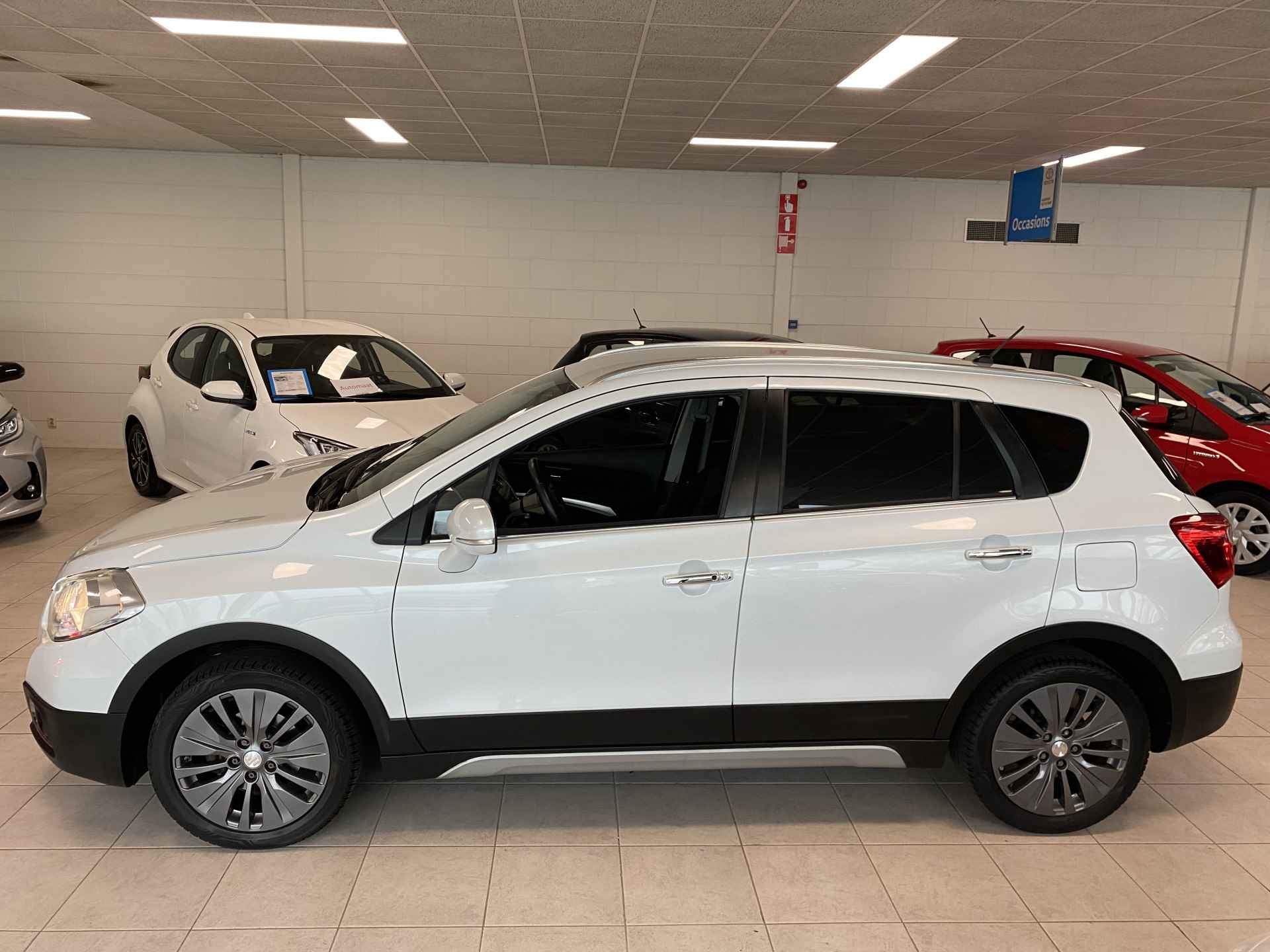 Suzuki S-Cross 1.6 Exclusive - 2/30