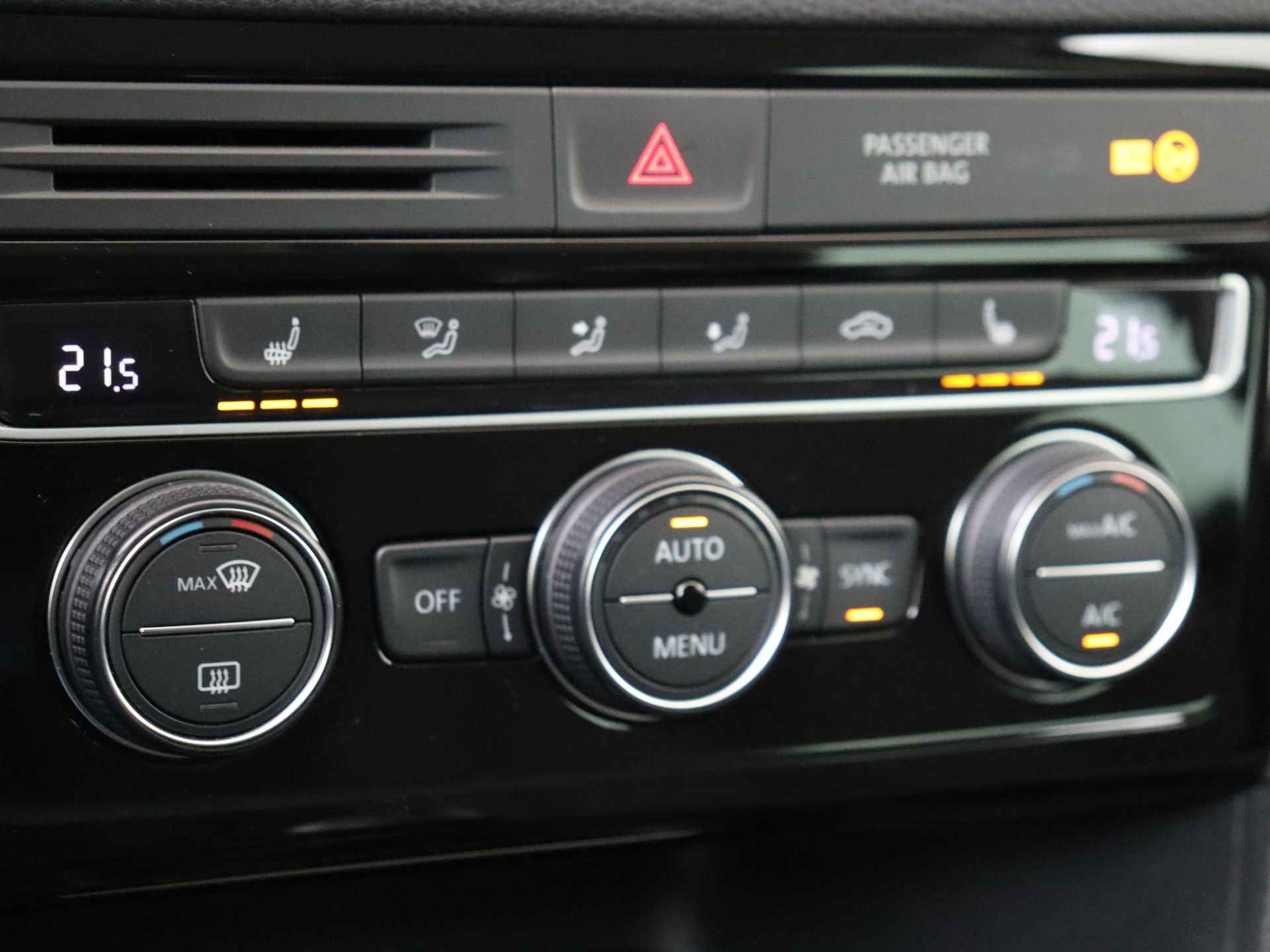 Volkswagen Golf Sportsvan 1.2 TSI Business Edition | Navigatie | Climate Control - 19/32