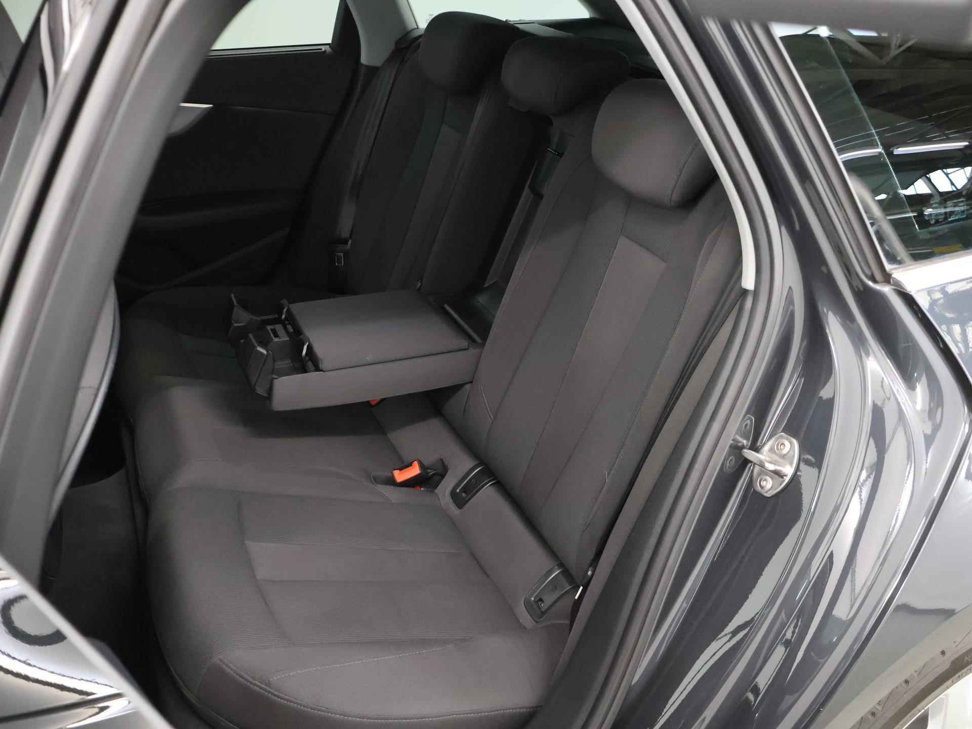 Audi A4 Avant 1.4 TFSI Sport S-line | Afneembare Trekhaak | Navigatie | Stoelverwarming | Bluetooth | Cruise control | Parkeercamera | - 12/45