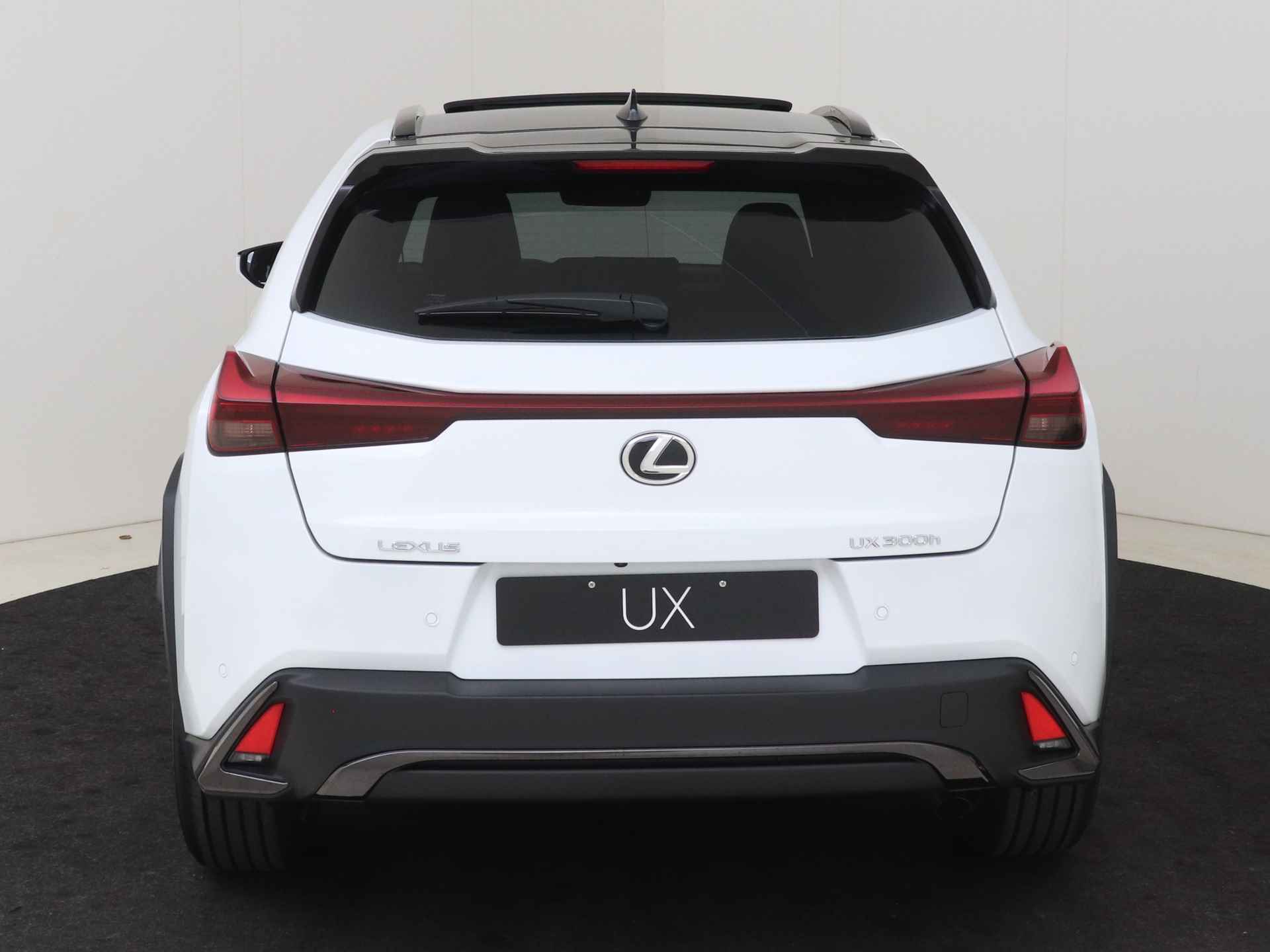 Lexus UX 300h F SPORT Design | Sunroof | Lederen Bekleding | Stoelverwarming | - 33/55