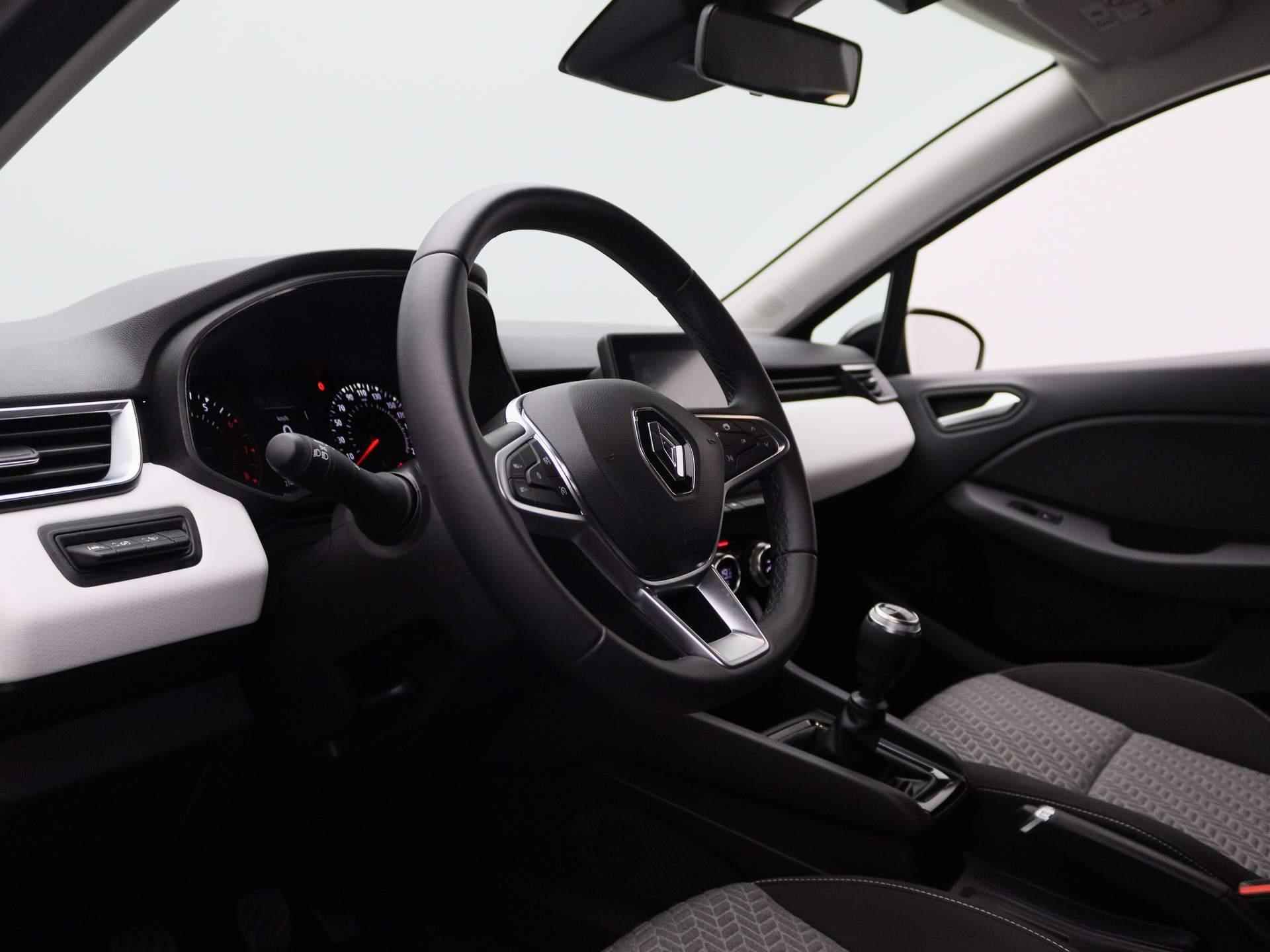Renault Clio 1.0 TCe 90 Evolution | Climate Control | Full-Map Navigatie | Privacy Glass | PDC Achter | Keyless | 16" LMV | Apple Carplay & Android Auto - 29/35