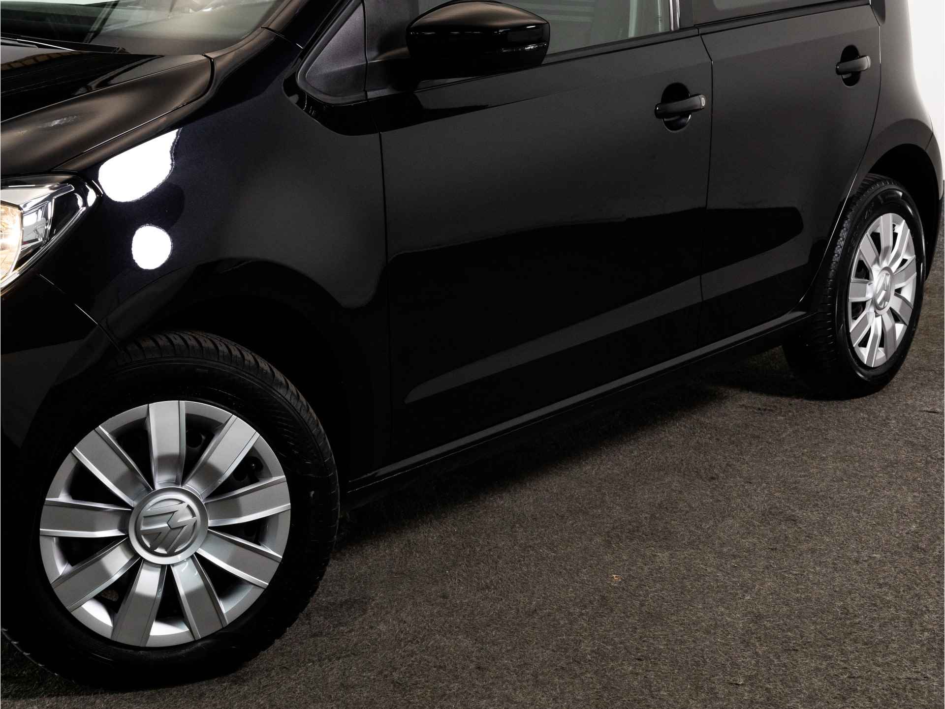 Volkswagen e-Up! e-Up! 35 KW 83 pk | € 2.000 SUBSIDIE mogelijk | 260 KM WLTP | Climate Control |Stoelverwarming | - 15/28