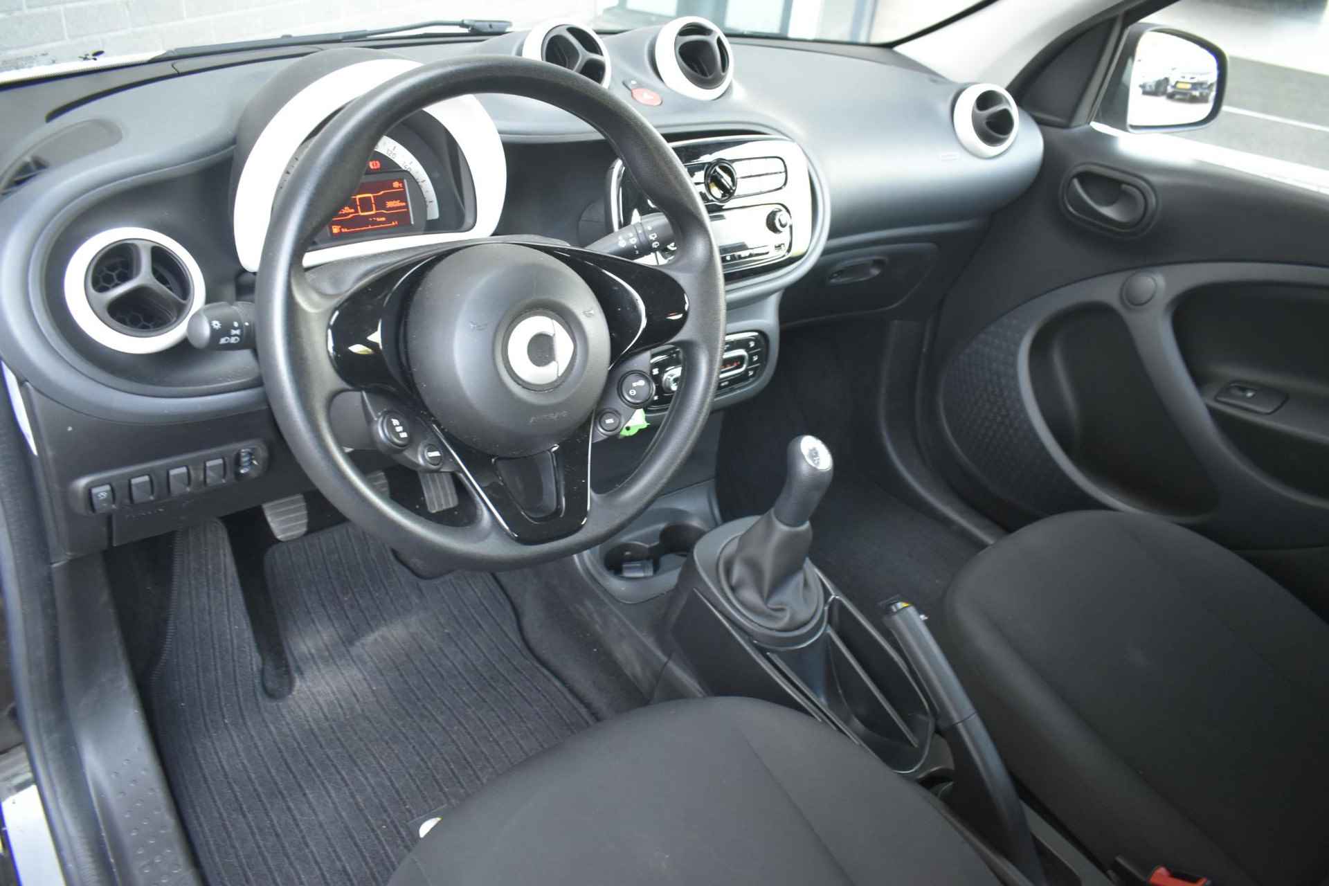 smart forfour 1.0 Business Solution / Airco / Cruise Control / BTW - 3/35