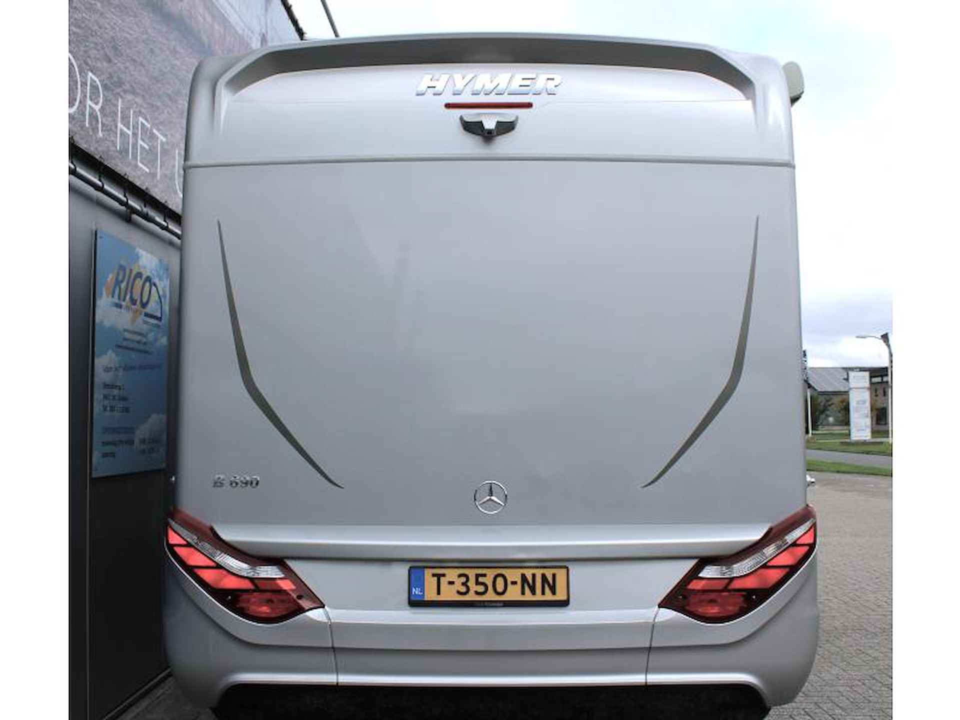 Hymer BMC-I 690  Nieuwstaat, zeer compleet - 6/25