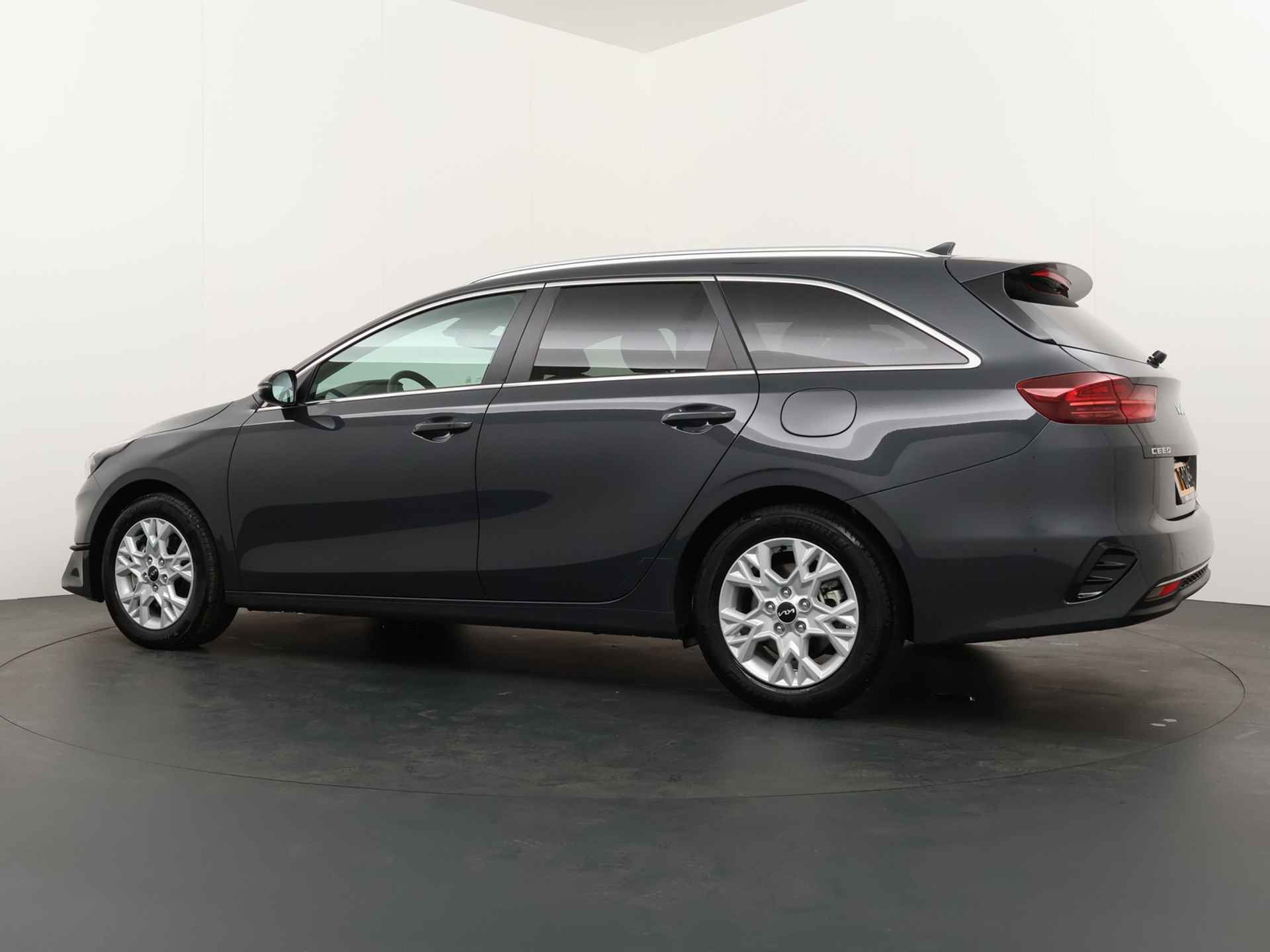 Kia Ceed Sportswagon 1.5 T-GDi MHEV DynamicPlusLine Automaat - Adaptief Cruise Control - Led - Navigatie - Climate Control - Apple/Android Carplay - Fabrieksgarantie Tot 2030 - 4/48